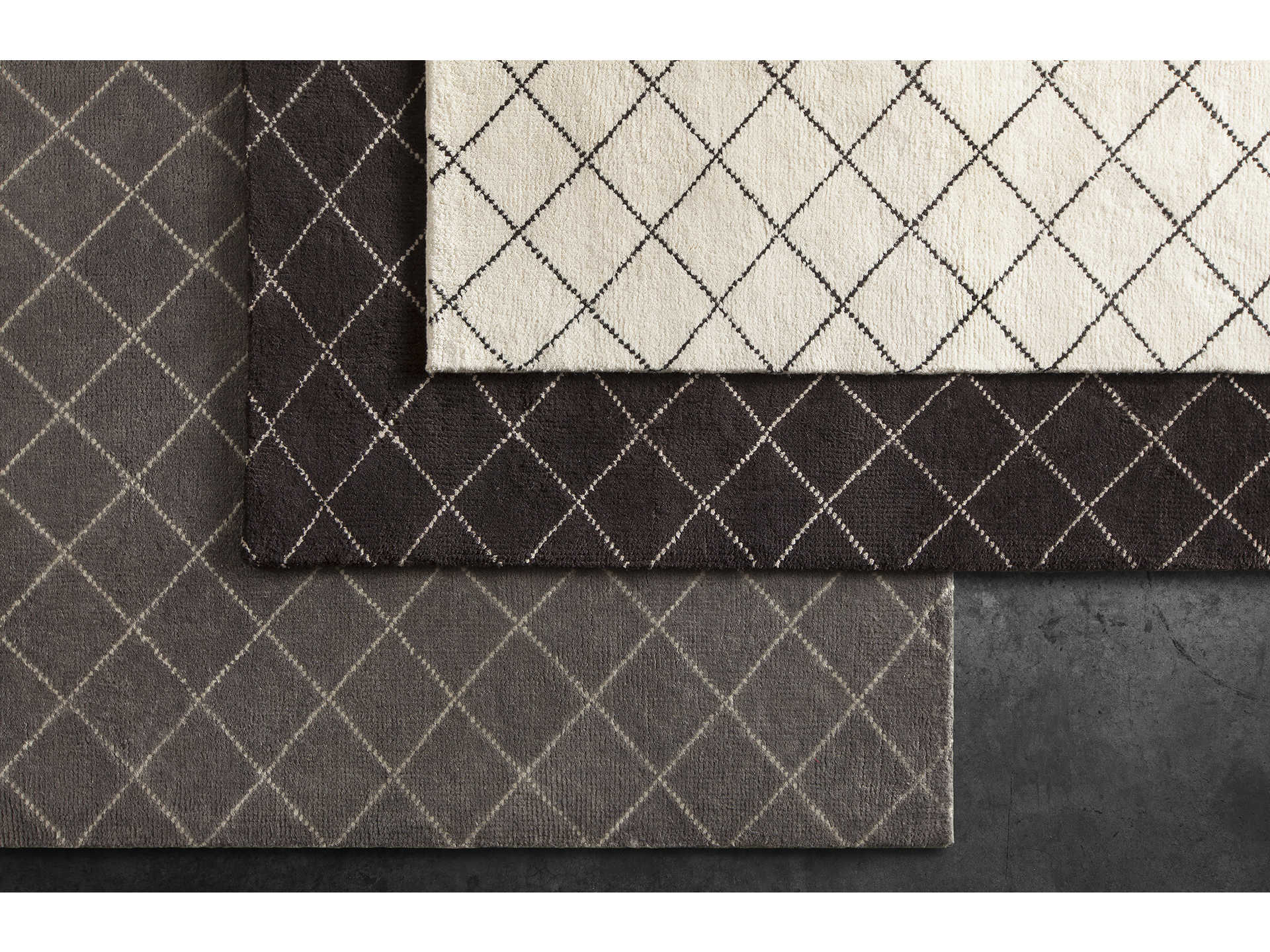 Chandra Gaia Geometric Area Rug