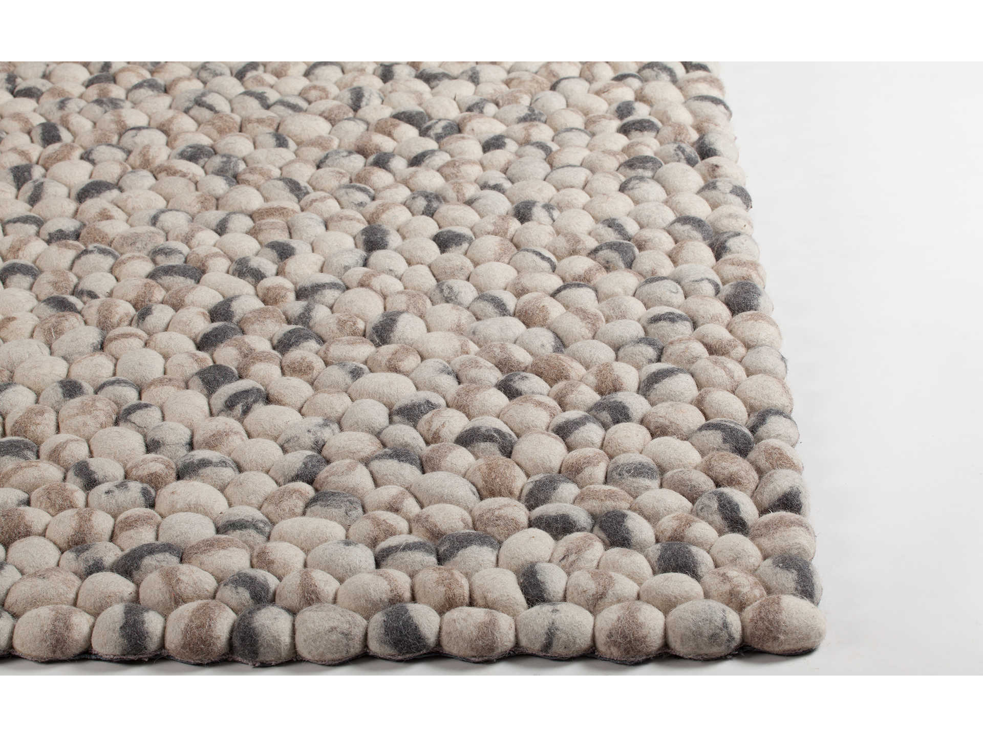 Chandra Pebbles Geometric Area Rug