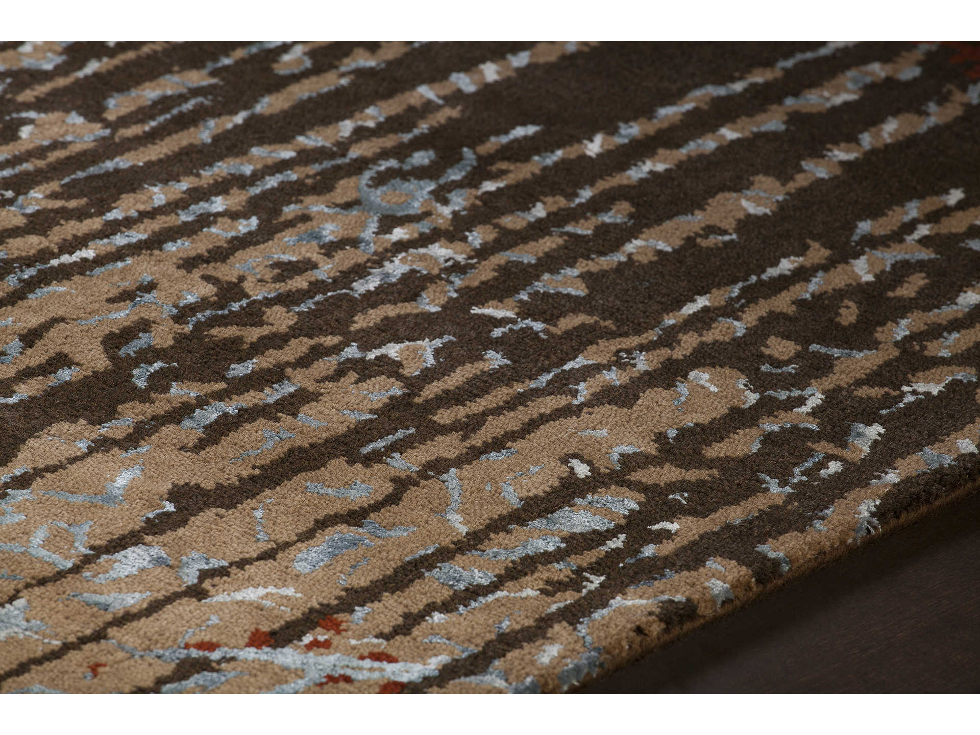 Chandra Rupec Floral Area Rug