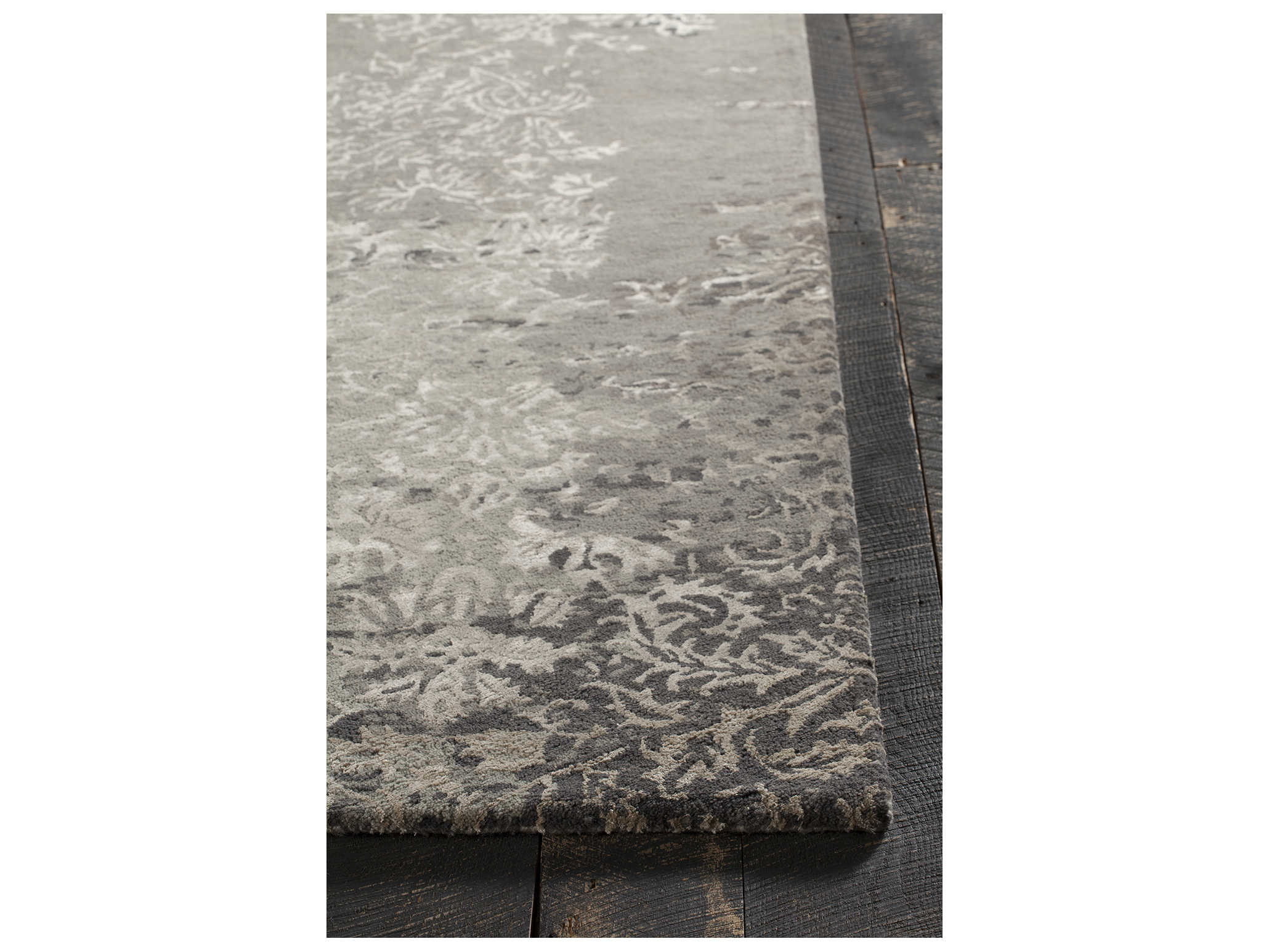 Chandra Rupec Floral Area Rug