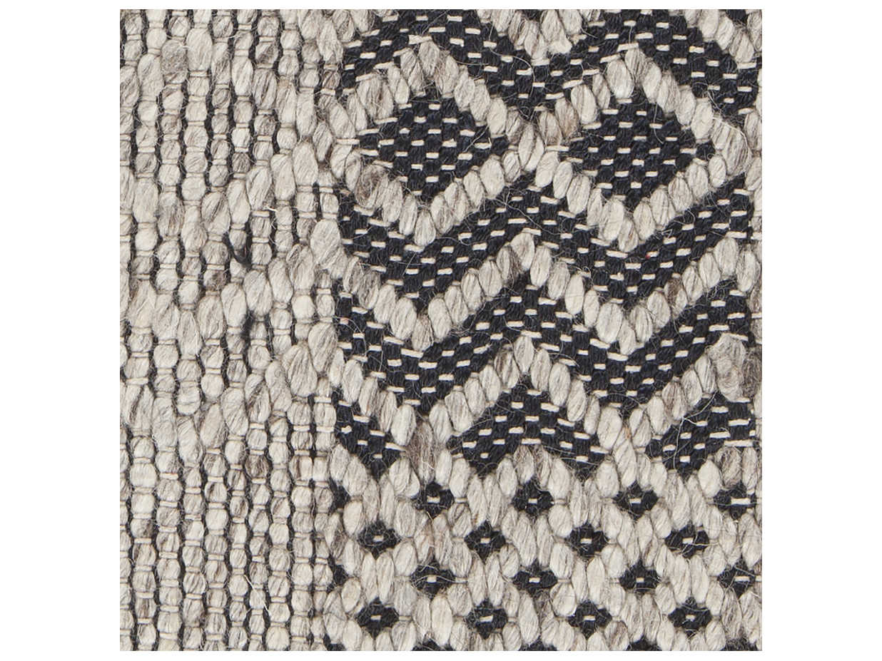 Chandra Salona Geometric Area Rug