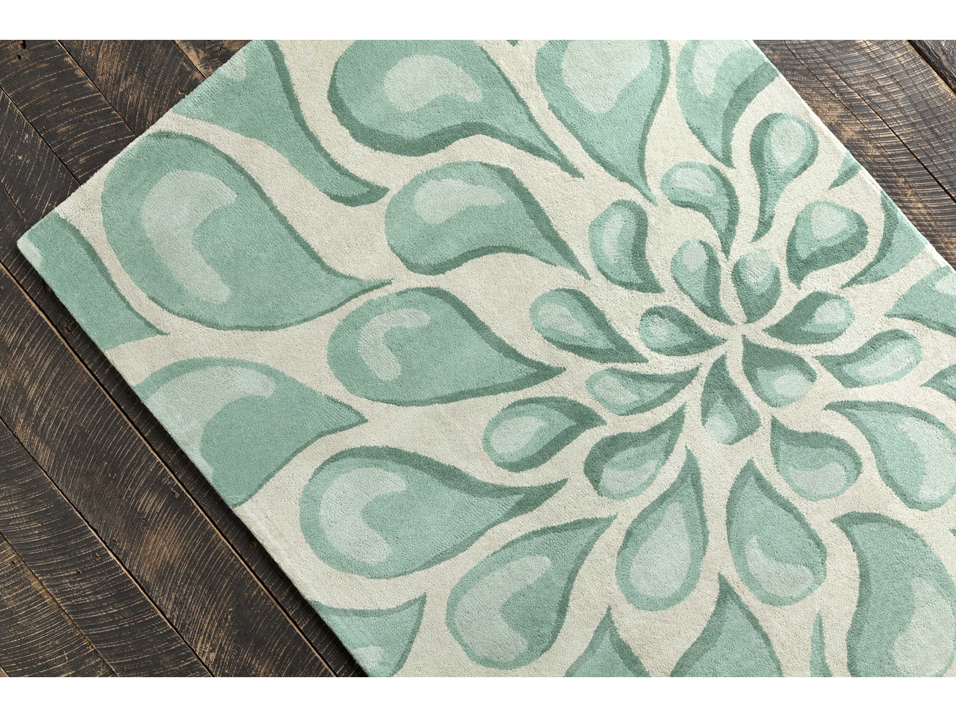 Chandra Stella Geometric Area Rug