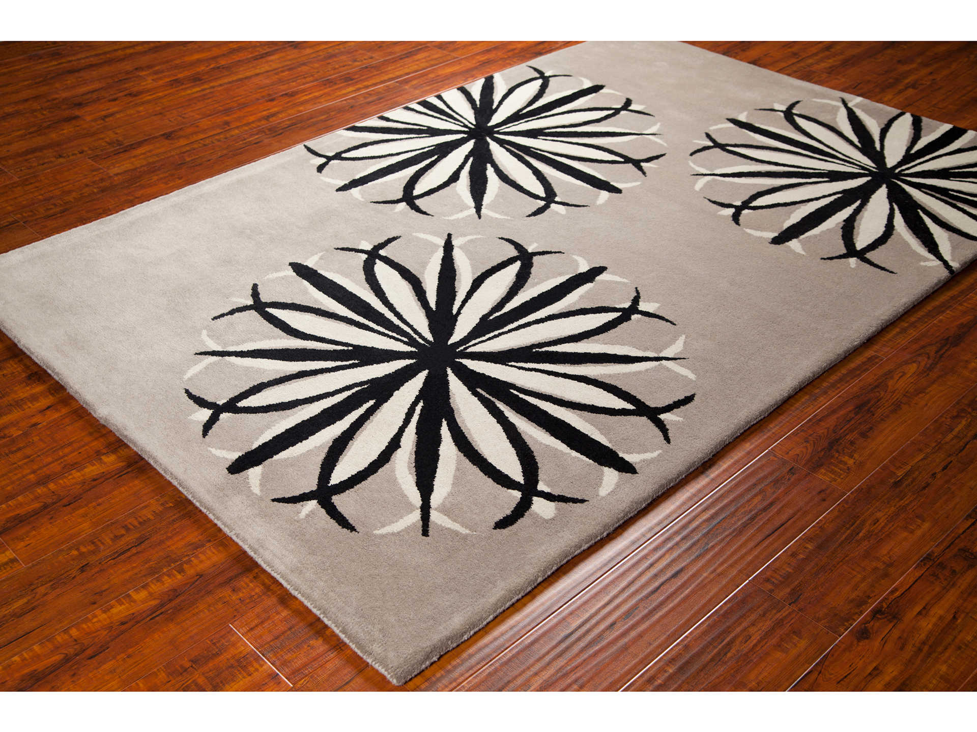 Chandra Stella Floral Area Rug