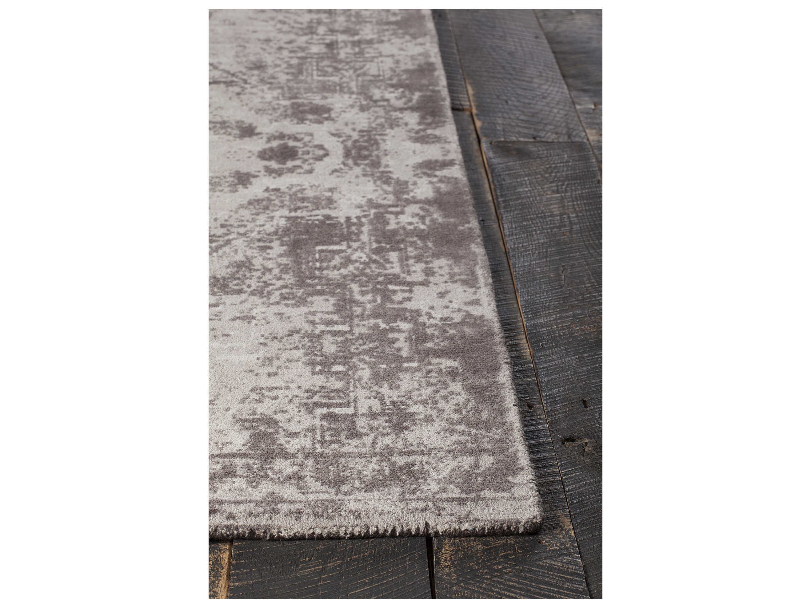 Chandra Tayla Geometric Area Rug