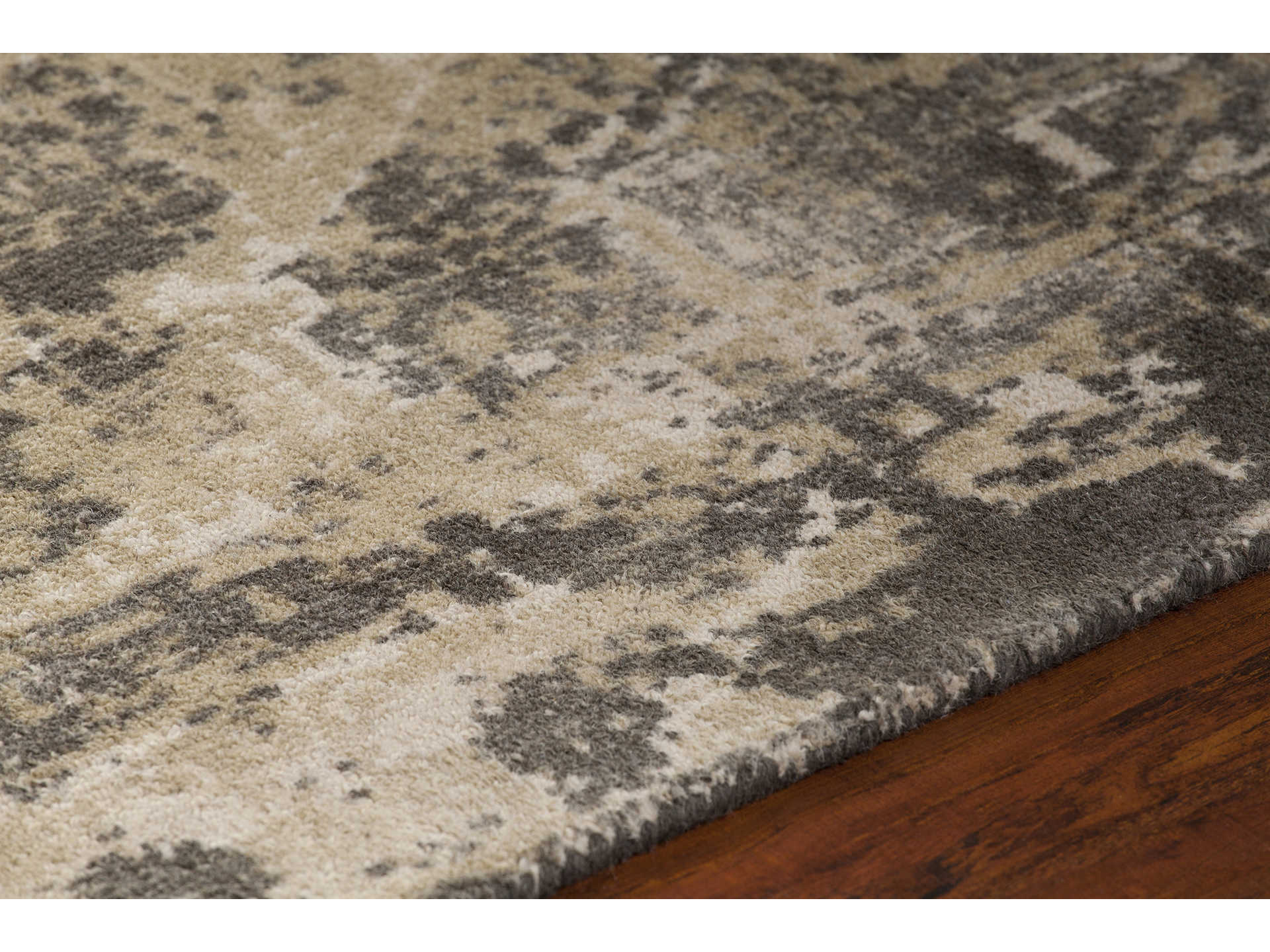 Chandra Tayla Geometric Area Rug