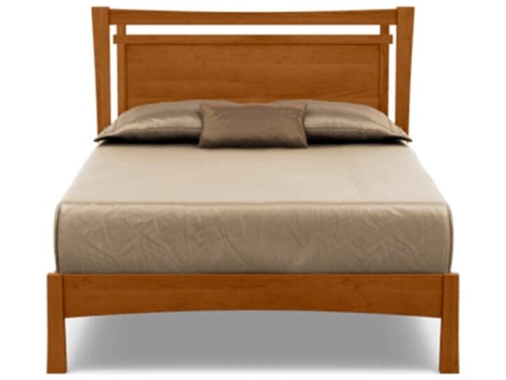 Copeland Monterey Natural Cherry Wood Queen Panel Bed