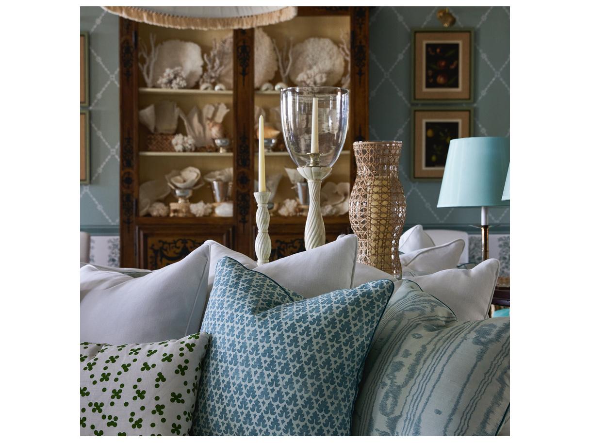 Chelsea House Amanda Lindroth White Clear Candle Holder