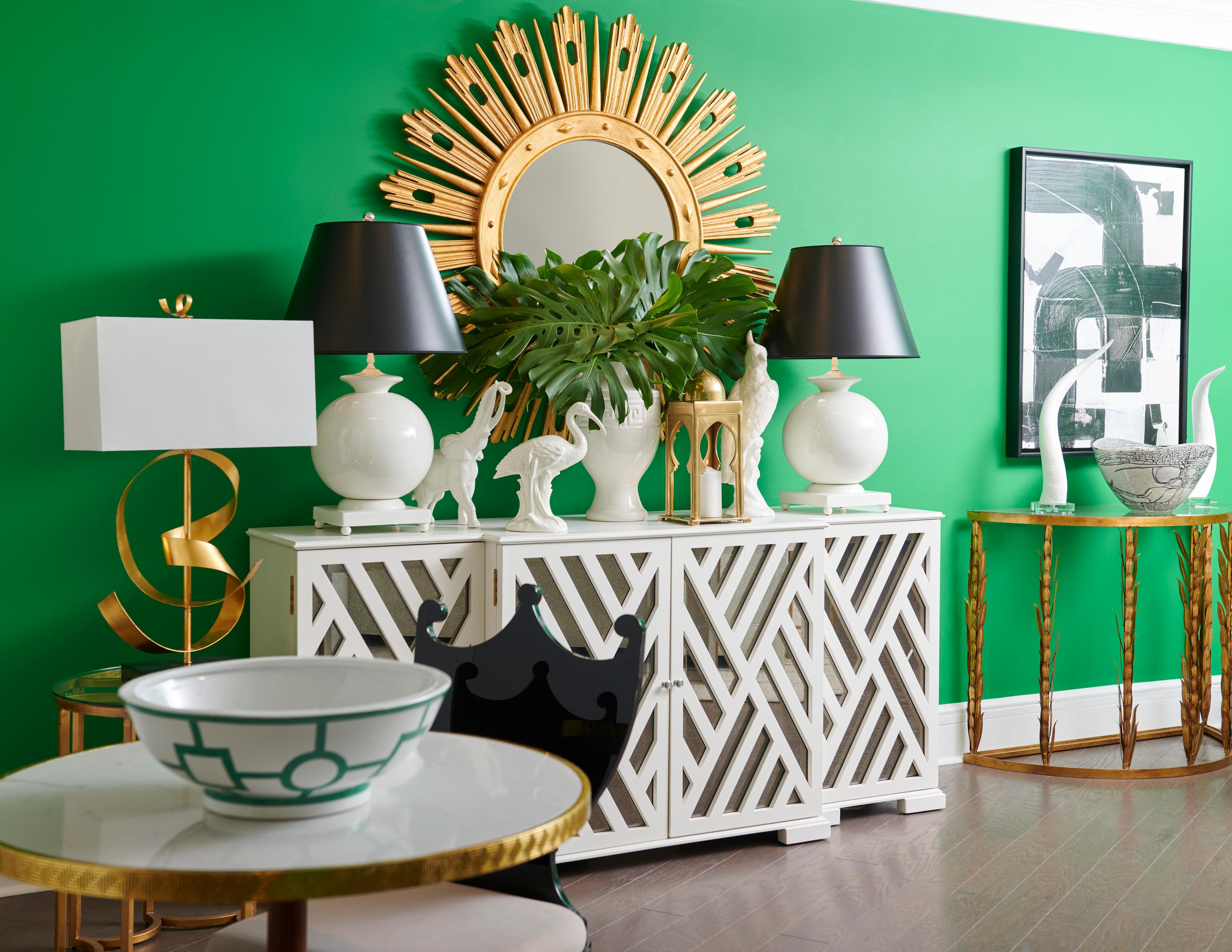 Chelsea House Black Oval Centerpiece