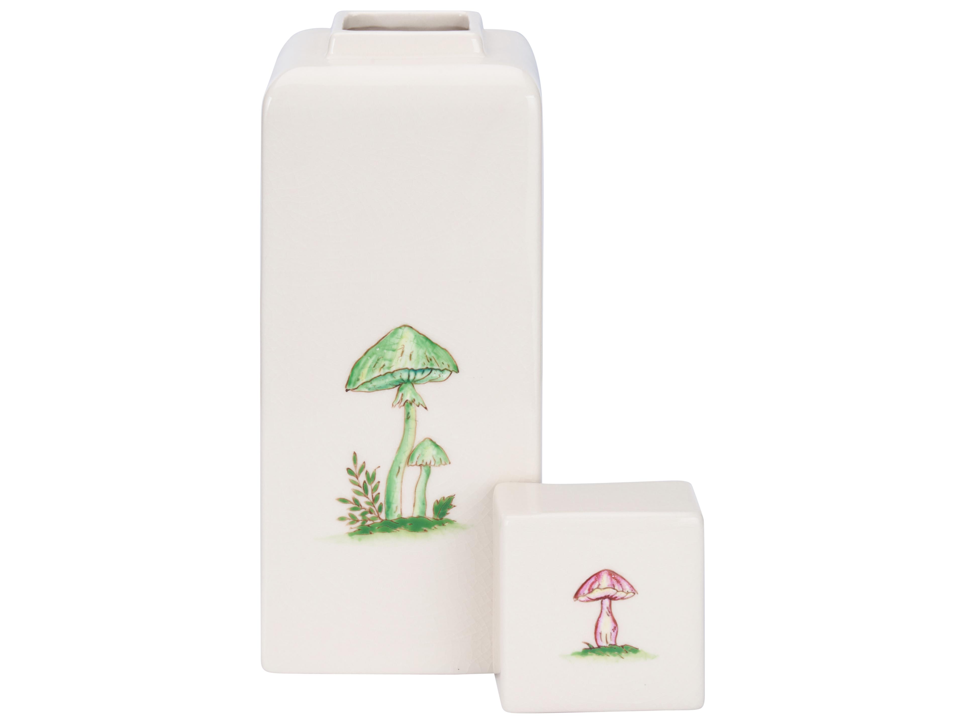 Chelsea House Bill Cain White Cream Urns