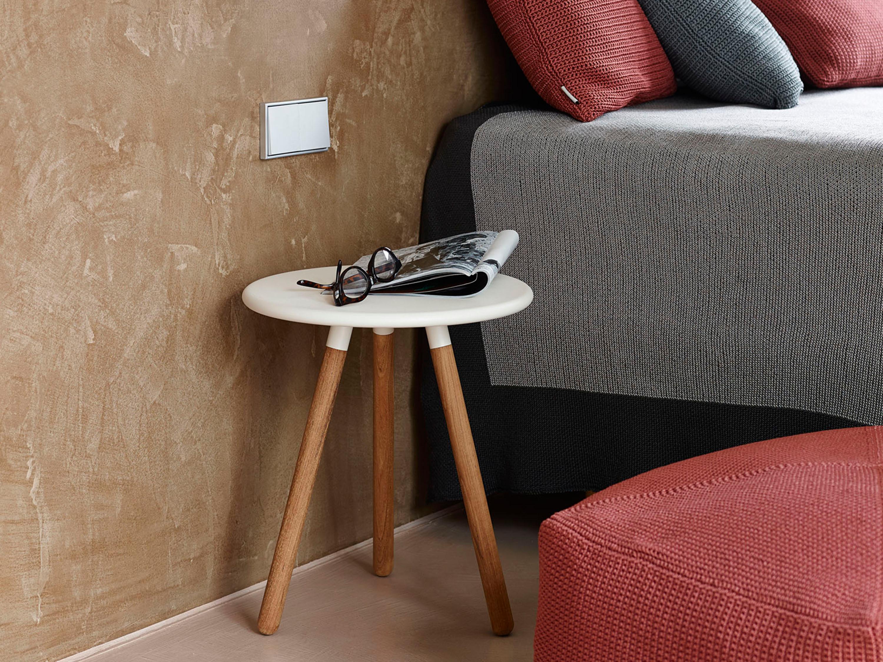 Cane Line Area Round Metal Teak White End Table