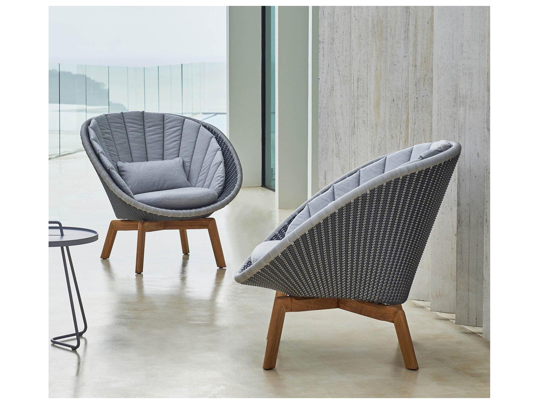 Cane Line Outdoor Peacock Wicker Lounge Chair