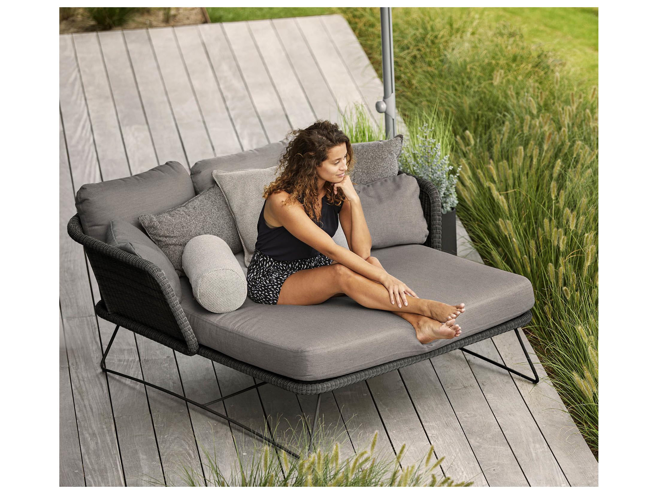 Cane Line Outdoor Horizon Black Wicker Steel Daybed in Grey