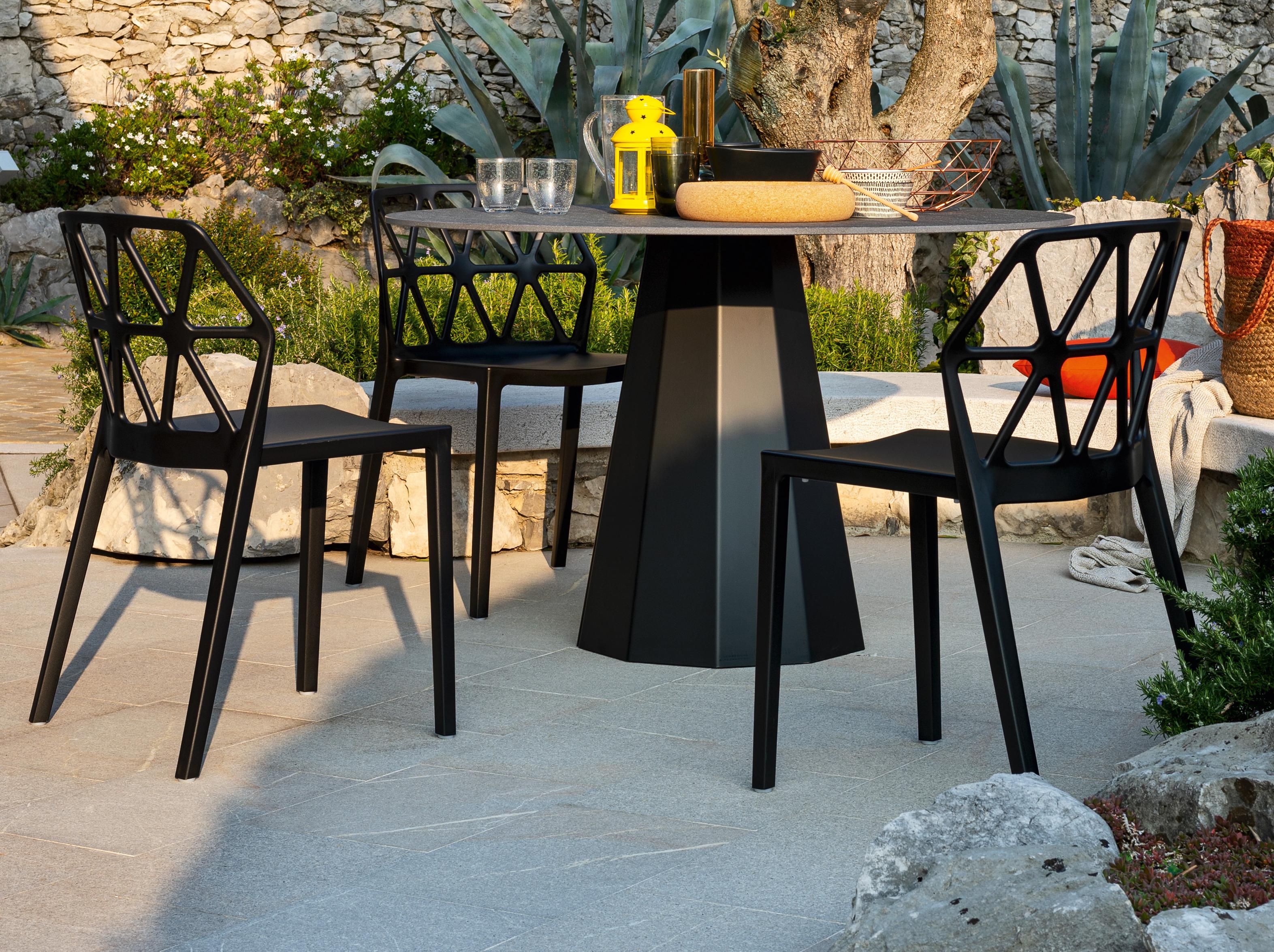 Connubia Dix Round Ceramic Dining Table