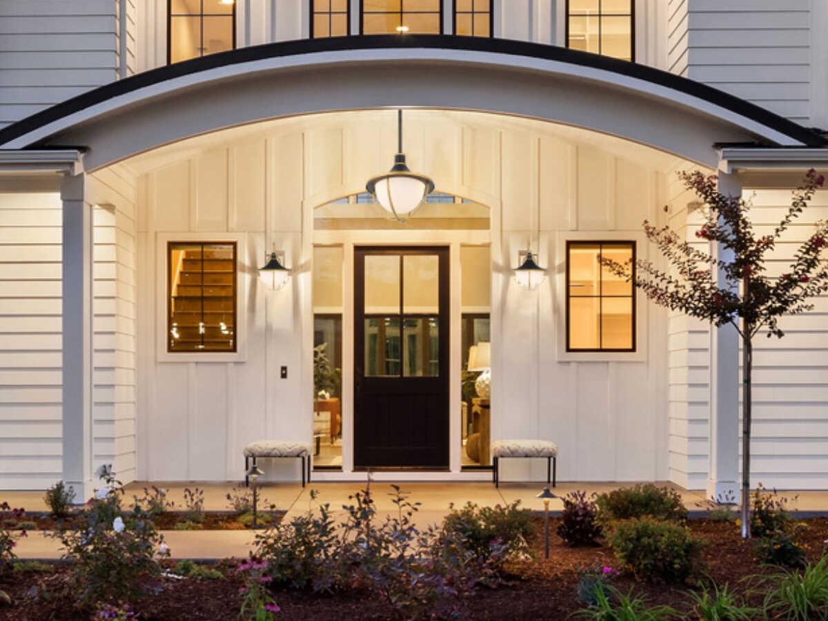 Crystorama Atlas 1 - Light Outdoor Wall Light