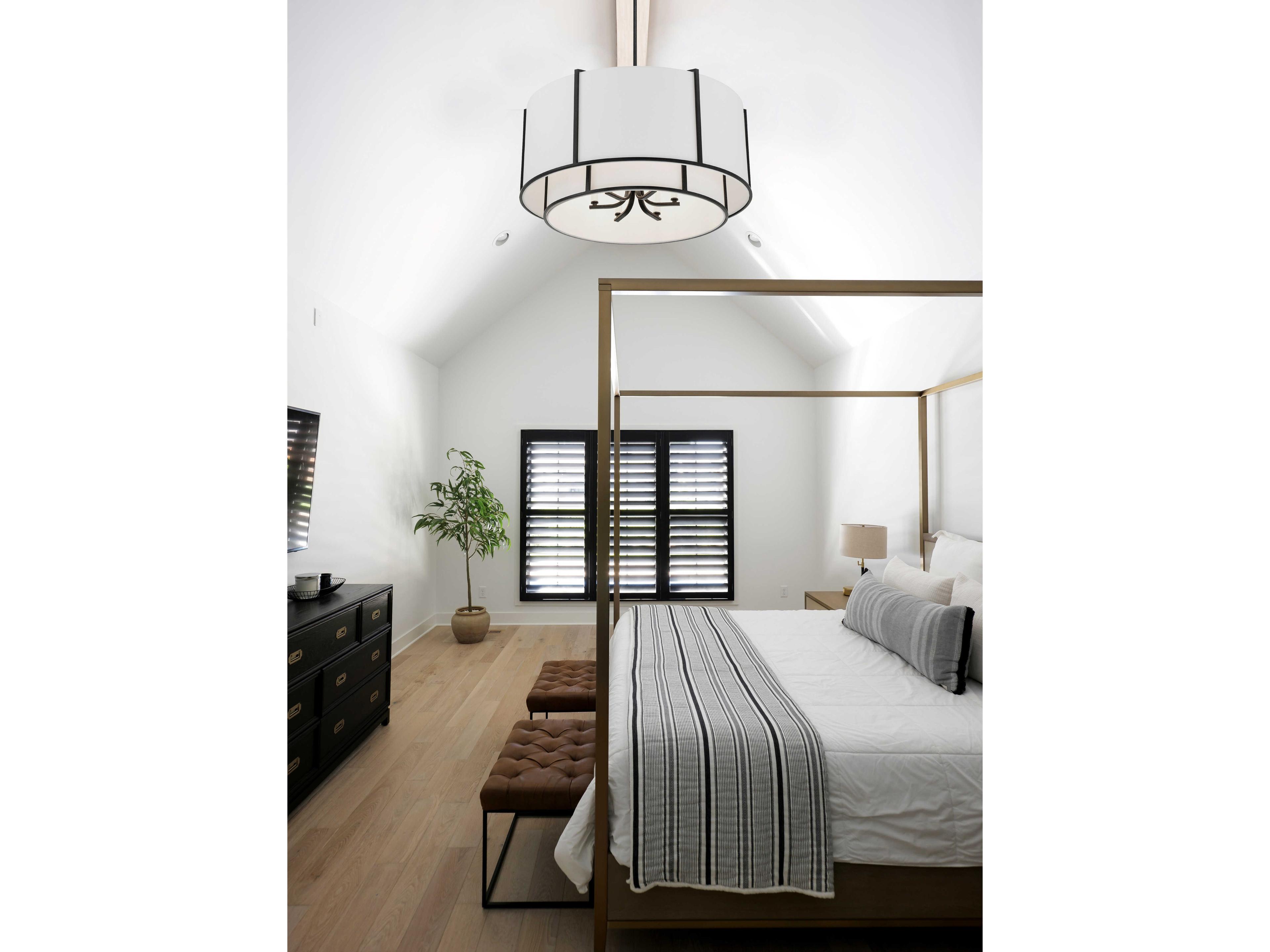 Crystorama Carlyn 6-Light Black Pendant
