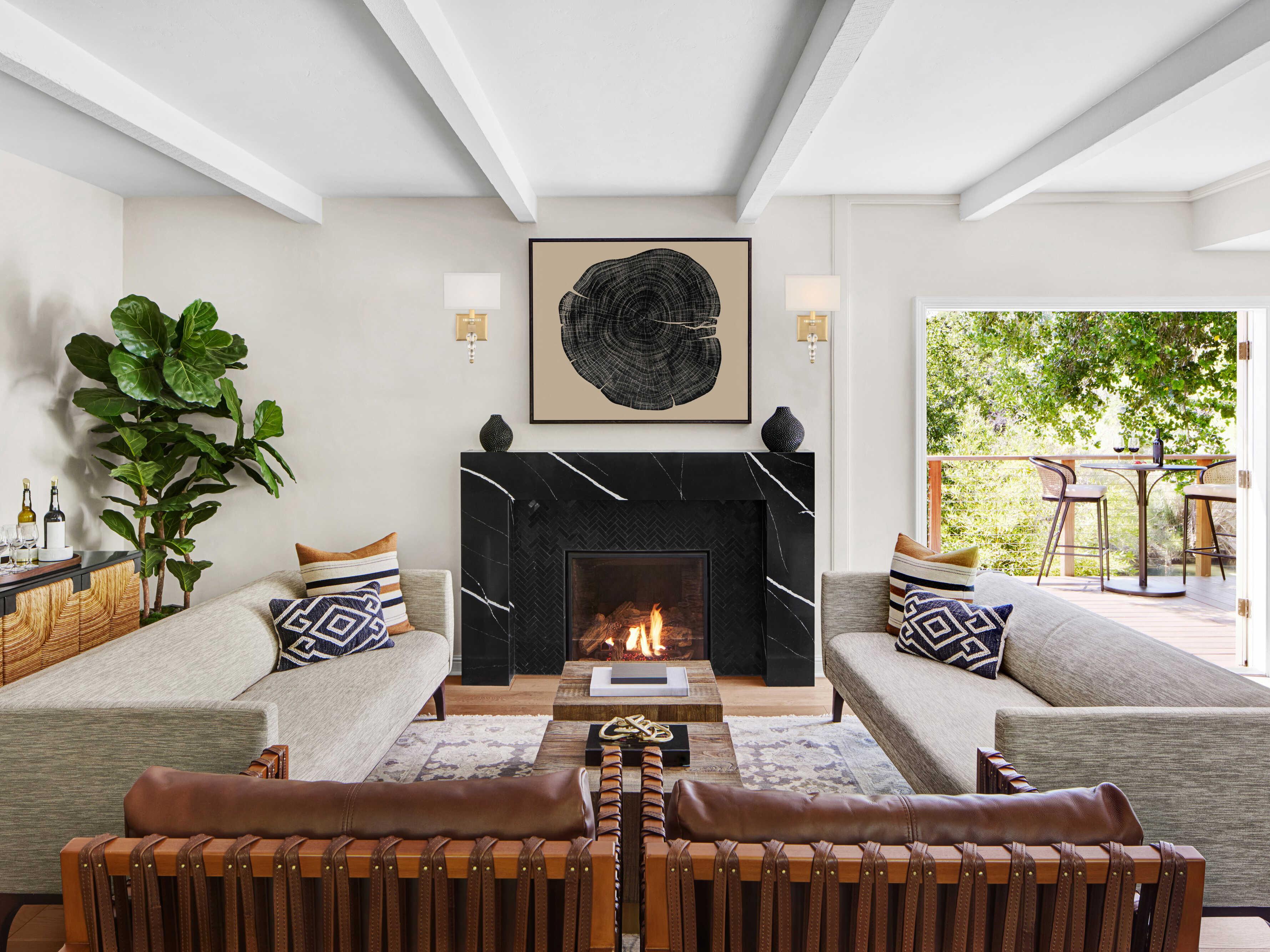 Crystorama Clover 1-Light Brass Glass Wall Sconce