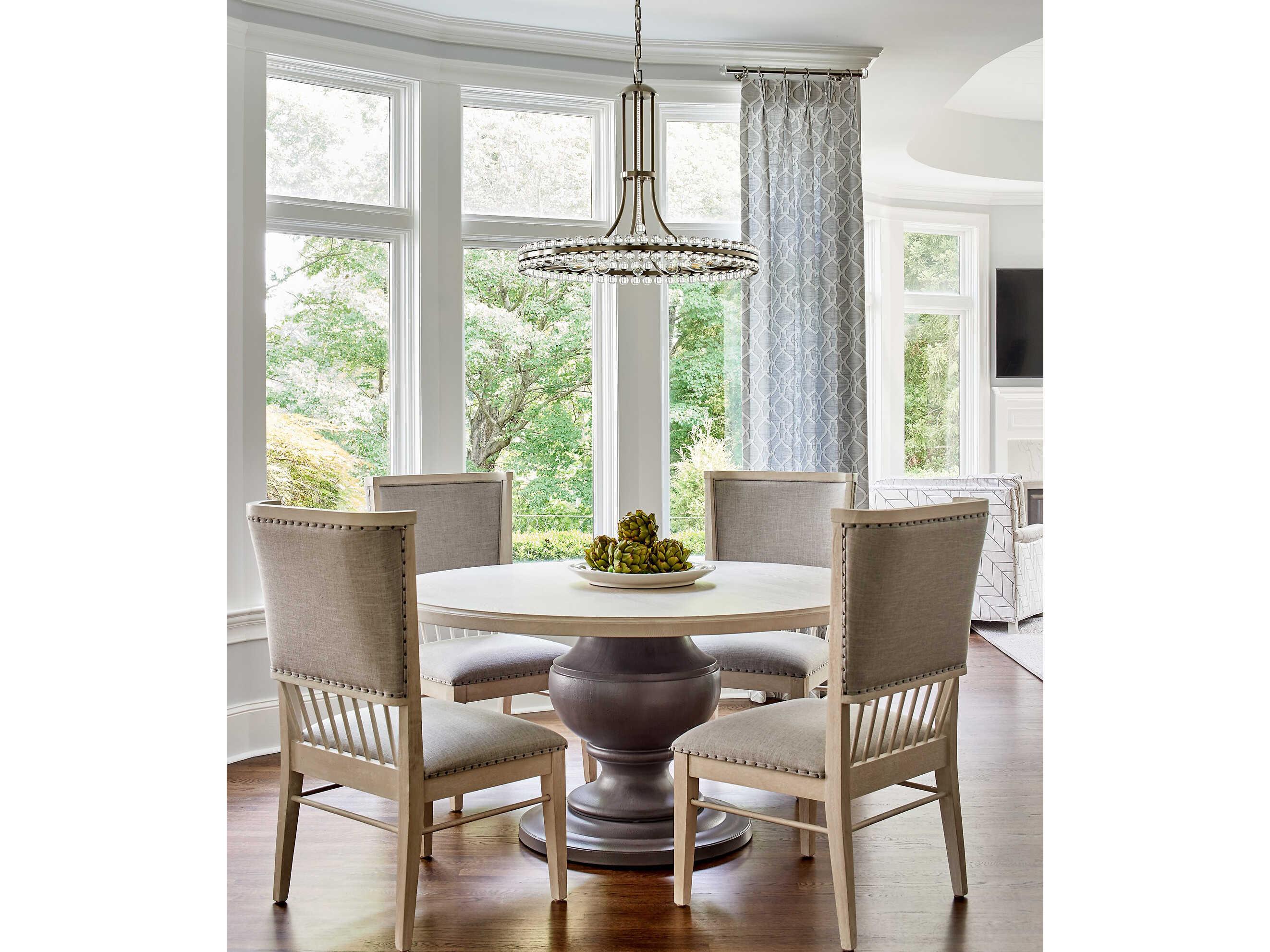 Crystorama Clover 12-Light Brass Glass Round Chandelier