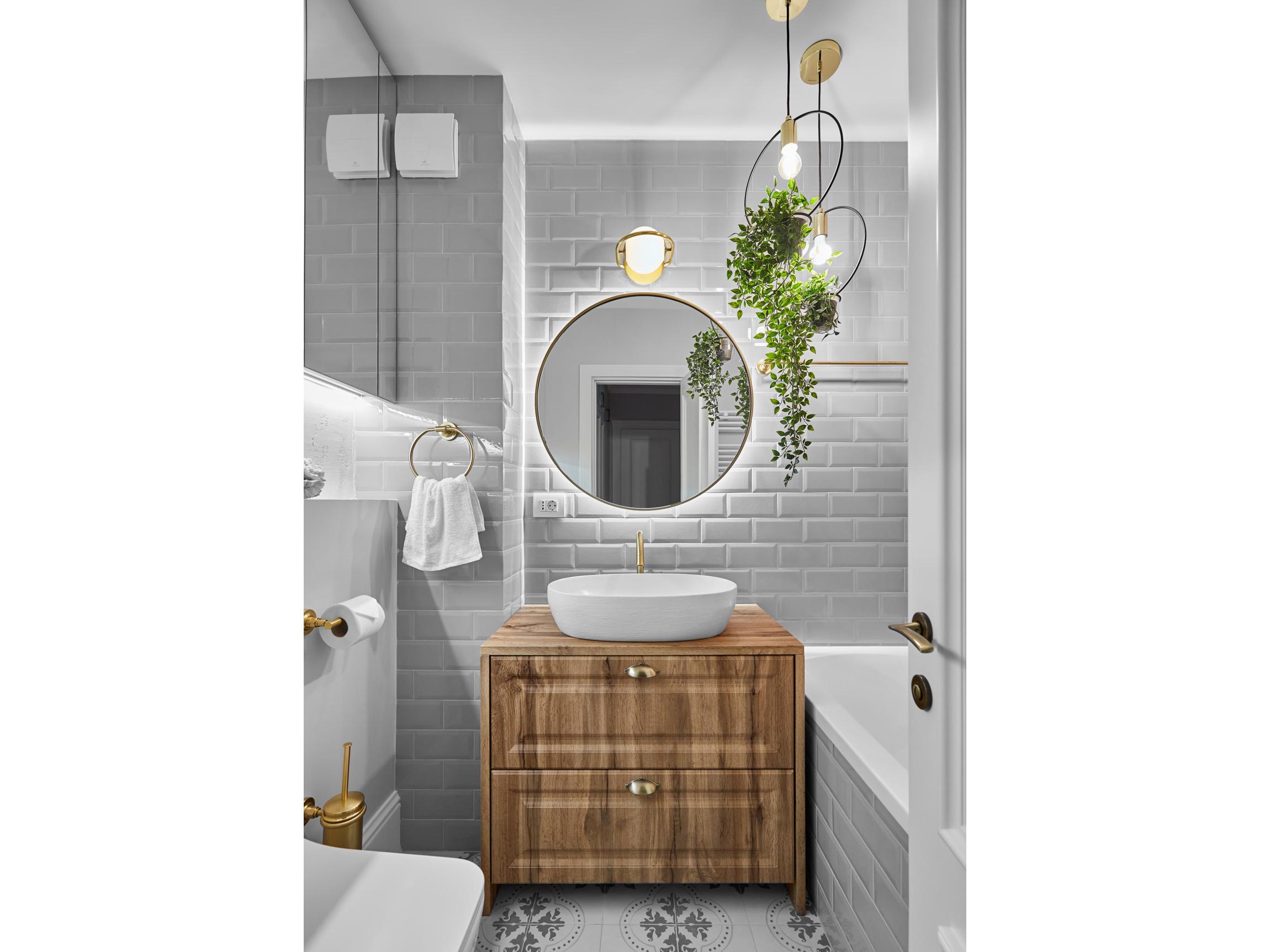 Corbett Lighting Everley 1-Light Vintage Brass Glass Wall Sconce