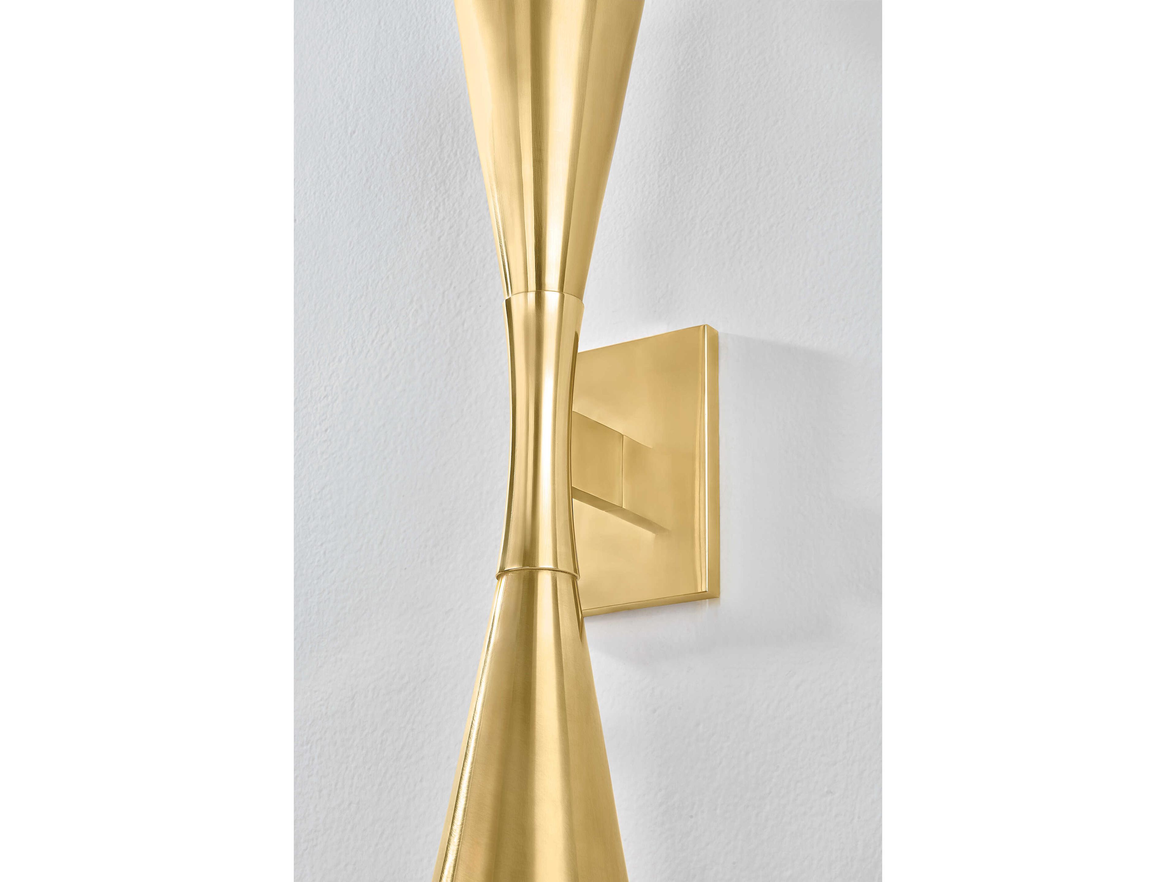 Corbett Lighting Barcelona 2-Light Vintage Brass Wall Sconce