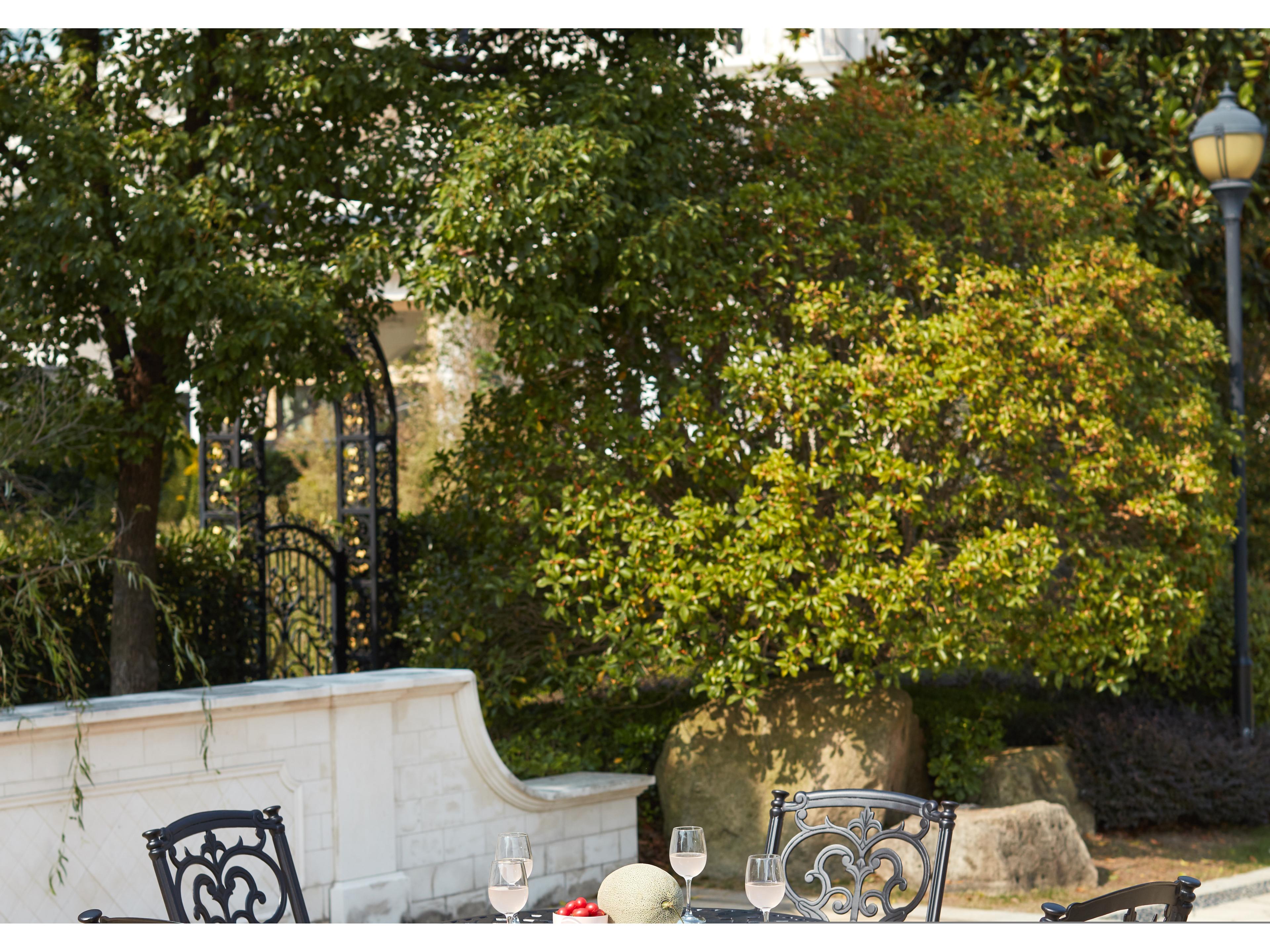 Darlee Outdoor Living Santa Barbara Cast Aluminum 5-Piece Bar Set with Cushions and 42'' Round Pedestal Bar Table