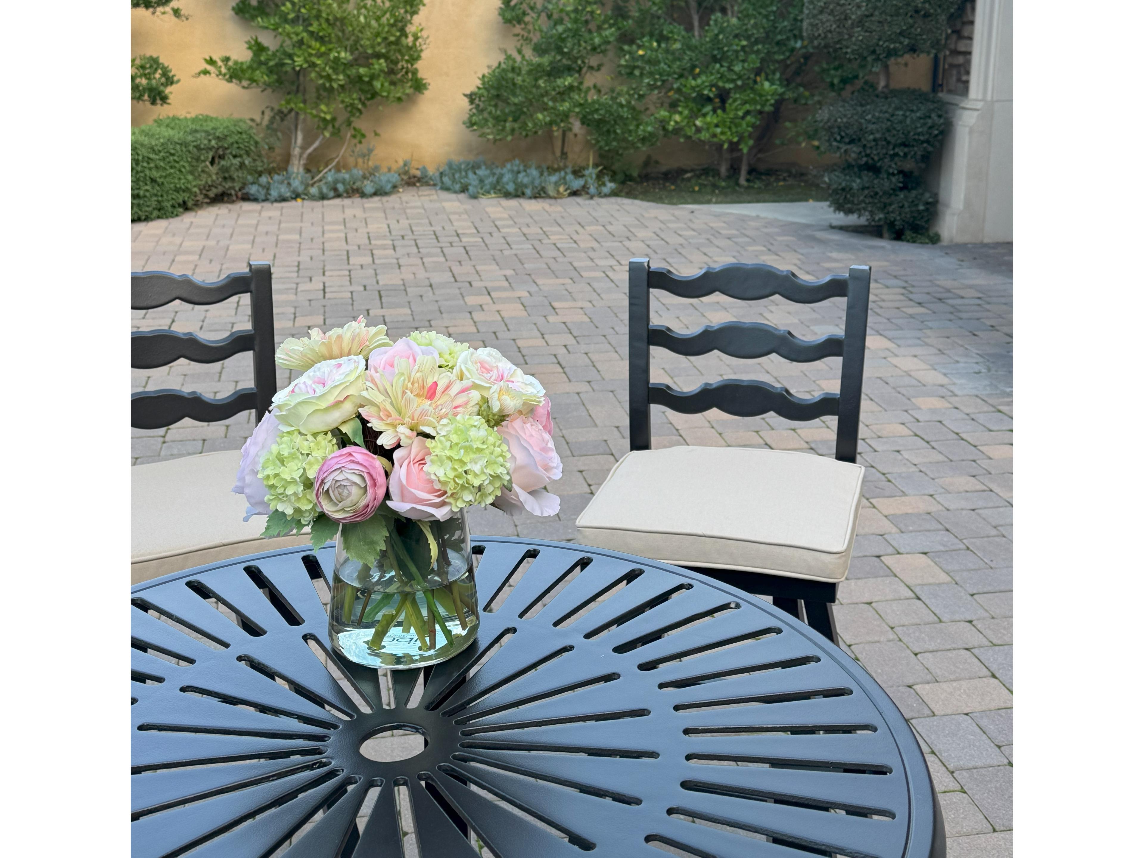 Darlee Outdoor Living Aspen Aluminum 5-Piece Patio Bar Set with 30 feet' Round Bar Table