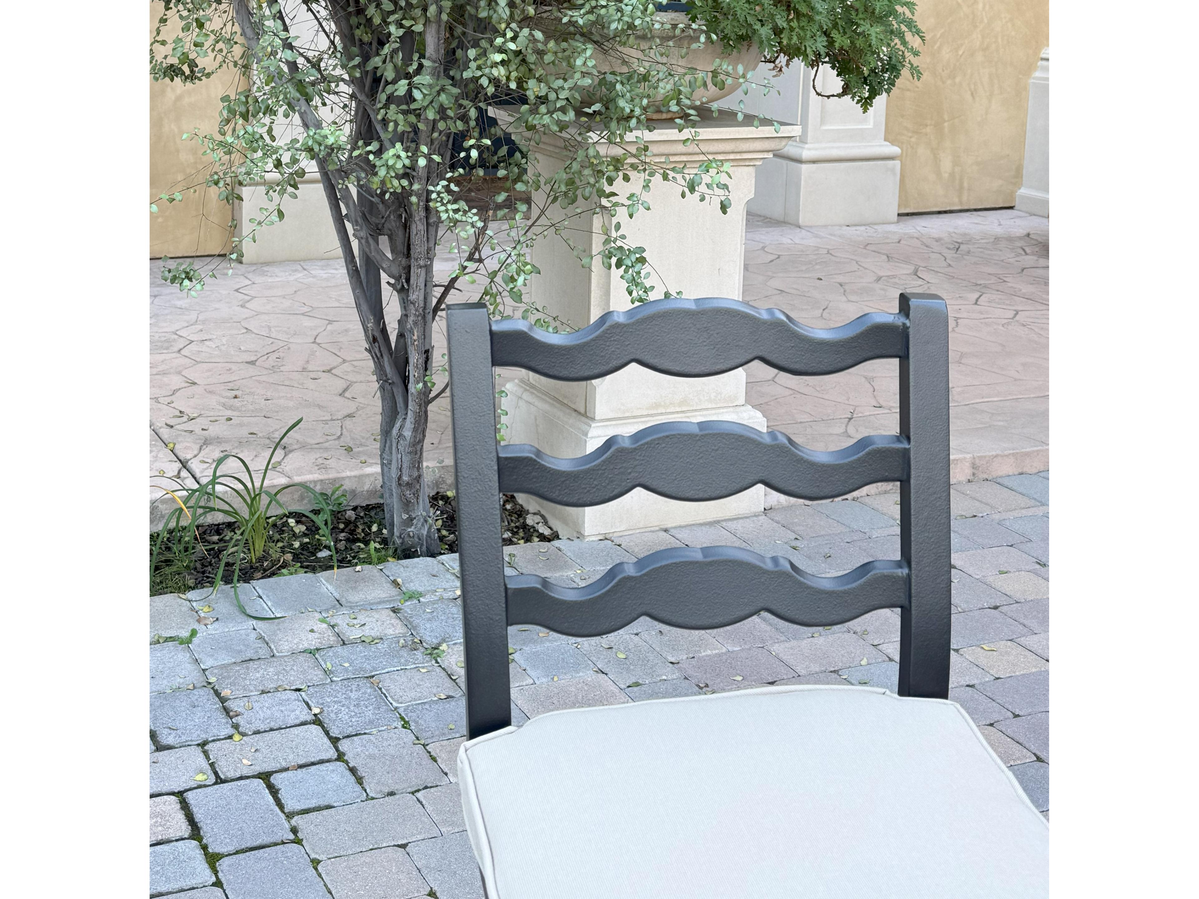 Darlee Outdoor Living Aspen Aluminum 5-Piece Patio Bar Set with 30 feet' Round Counter Height Bar Table