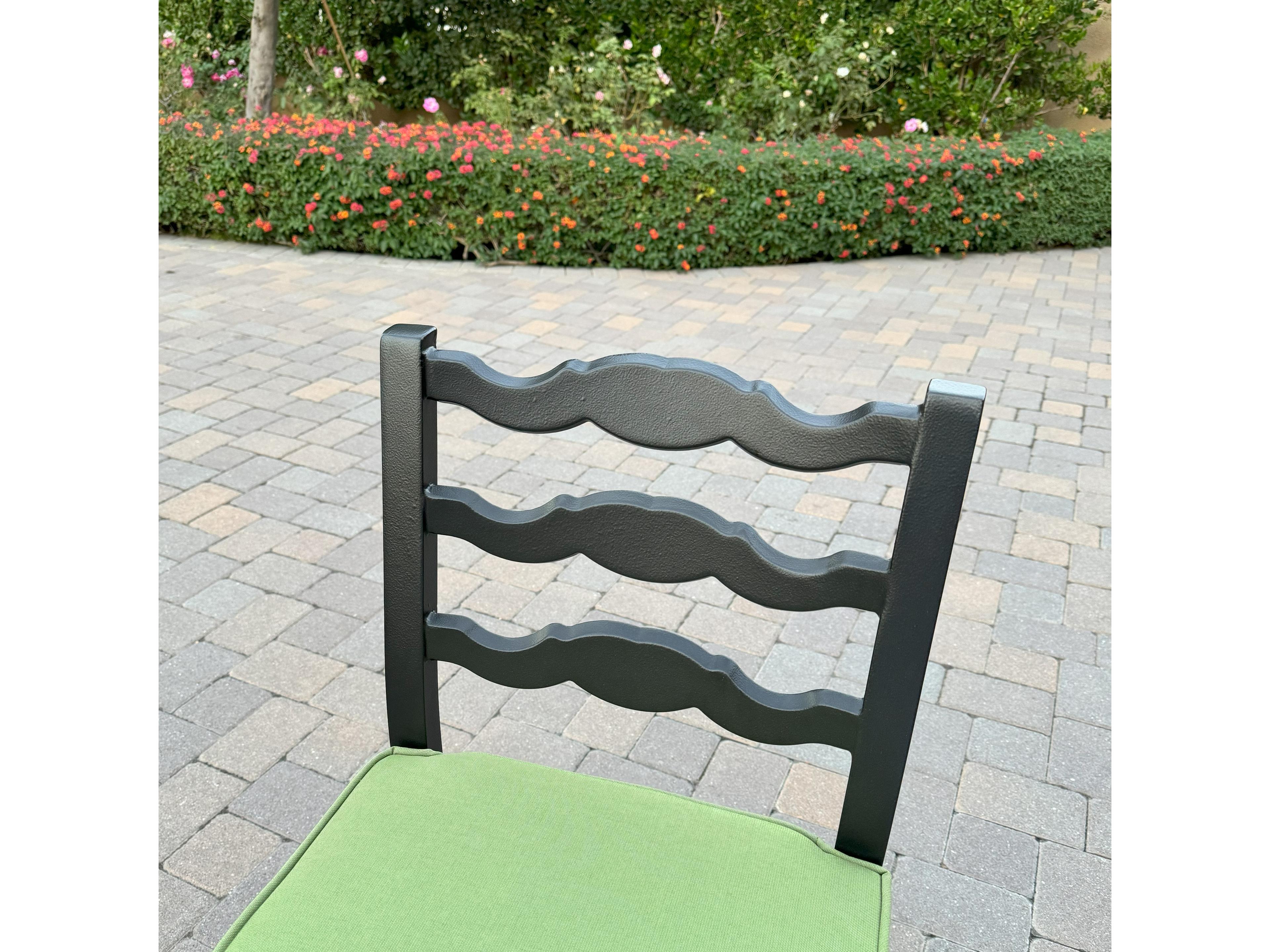 Darlee Outdoor Living Aspen Aluminum 5-Piece Patio Bar Set with 30 feet' Round Bar Table