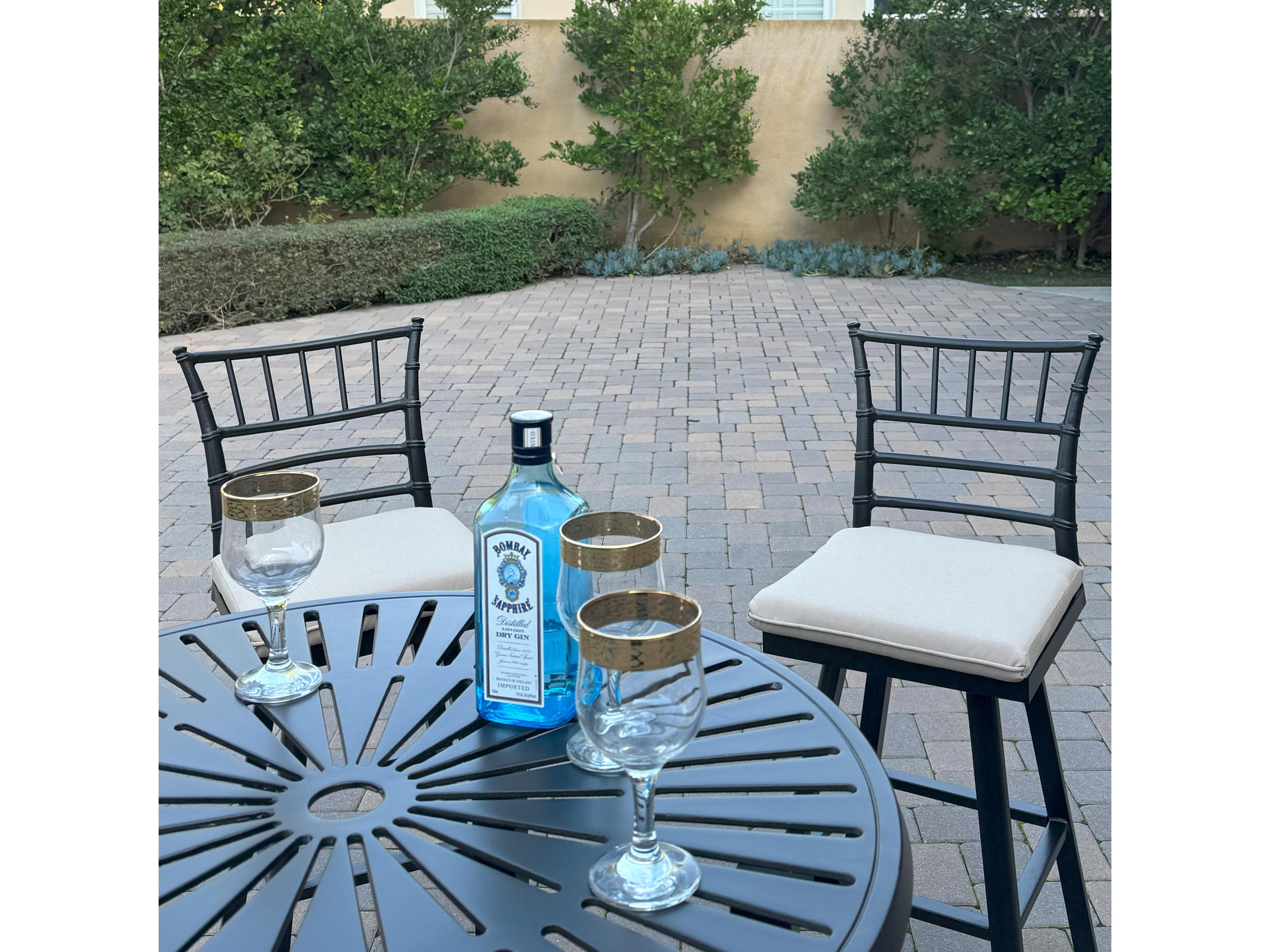 Darlee Outdoor Living Bella Aluminum 5-Piece Patio Bar Set with 30 feet' Round Bar Table