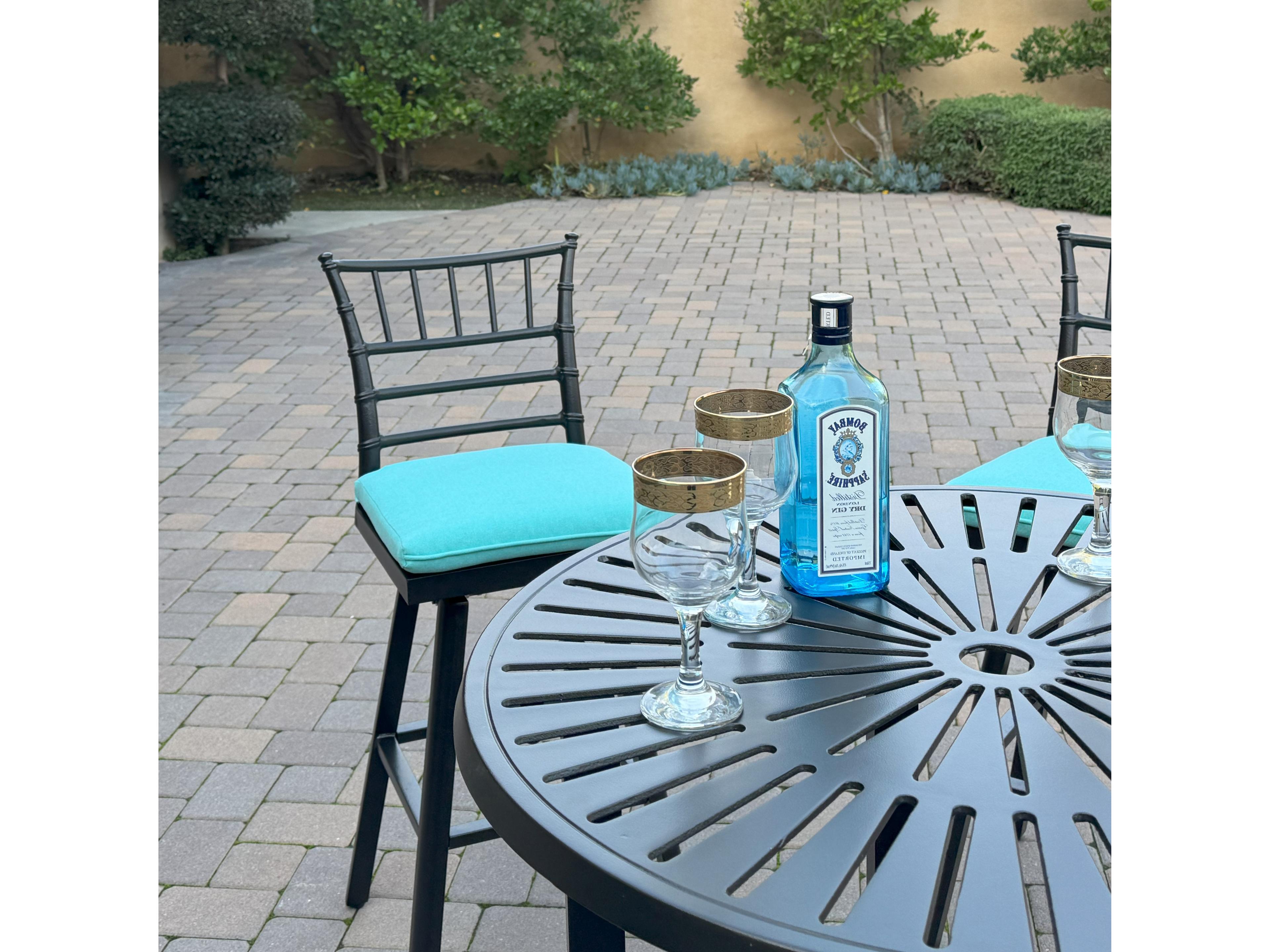 Darlee Outdoor Living Bella Aluminum 5-Piece Patio Bar Set with 30 feet' Round Bar Table