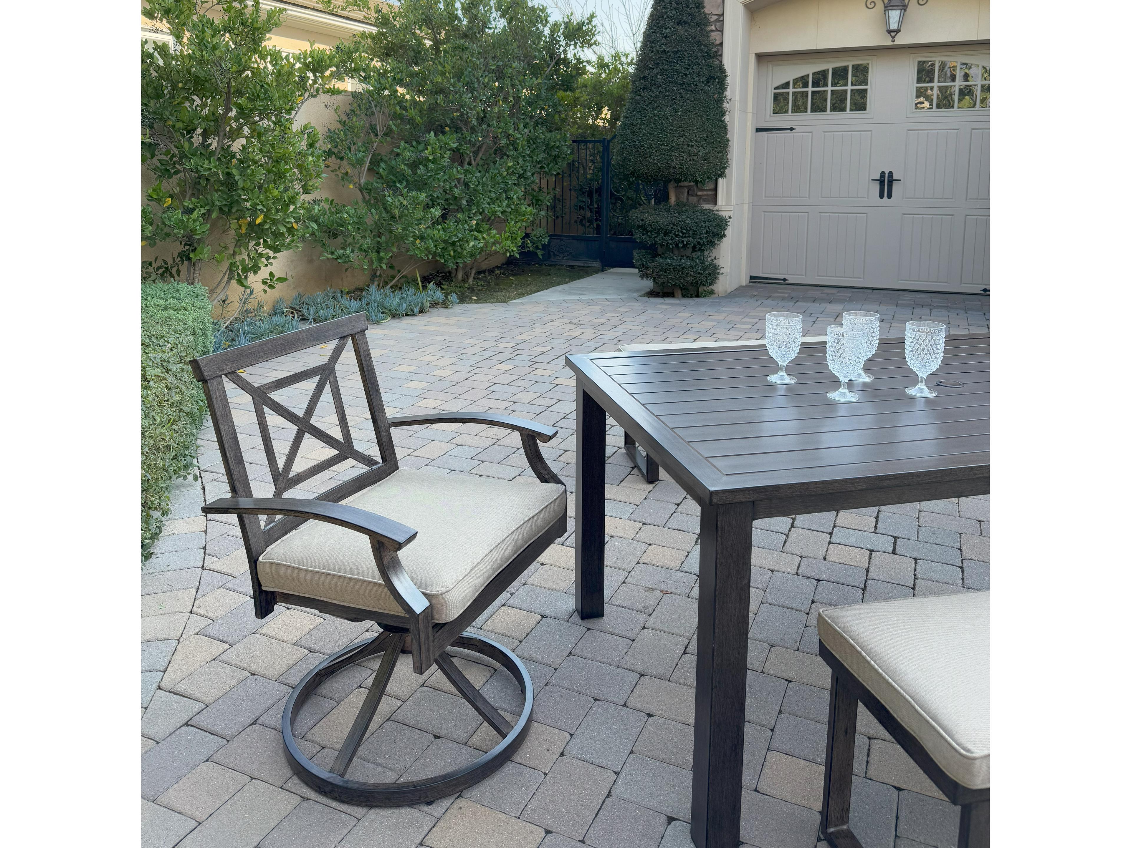 Darlee Outdoor Living Atlantis Aluminum 5-Piece Patio Dining Set with 70" x 41.7" Rectangular Table