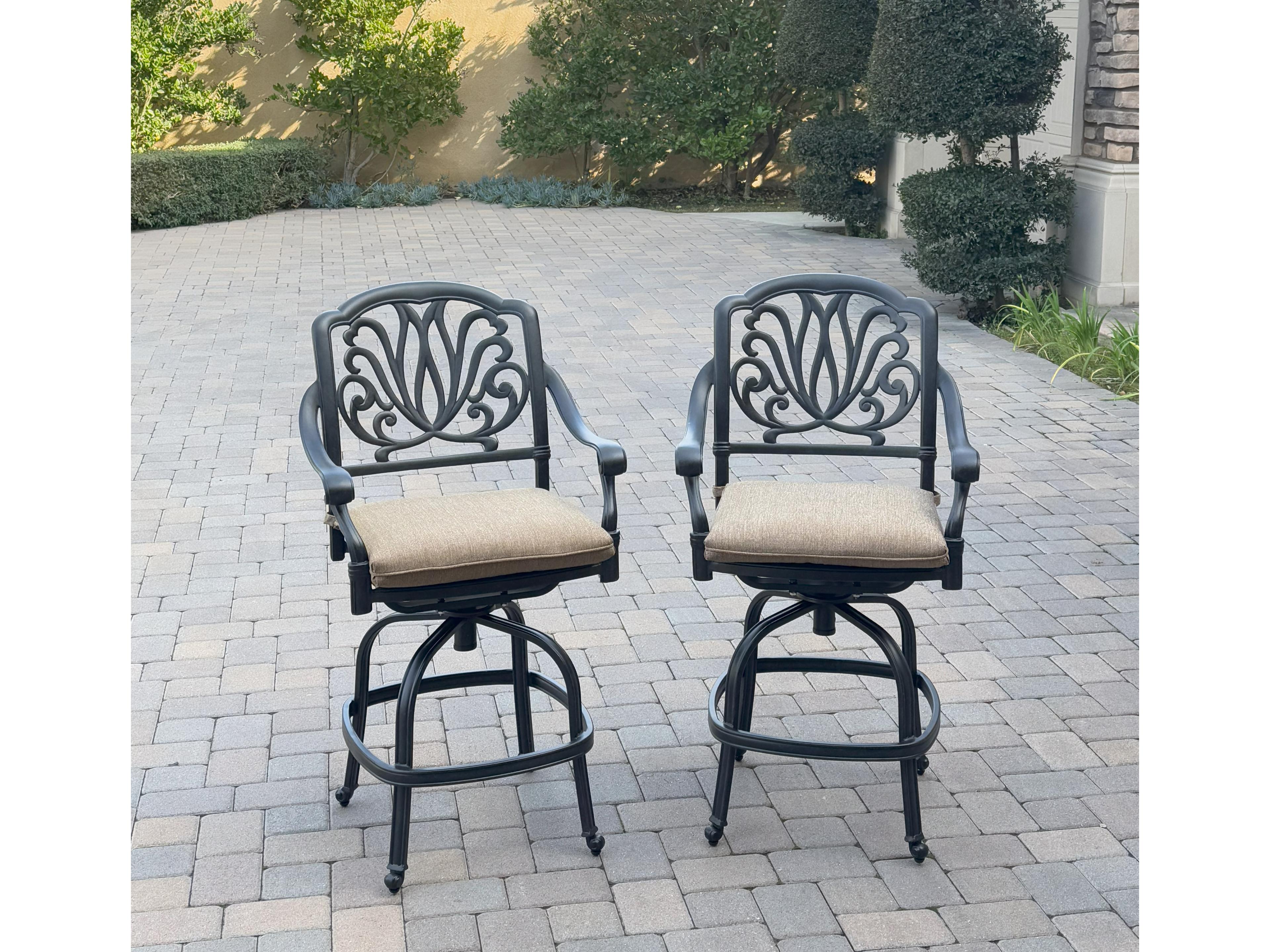 Darlee Outdoor Living Elisabeth Cast Aluminum Counter Height Swivel Bar Stool ( set of 2 )