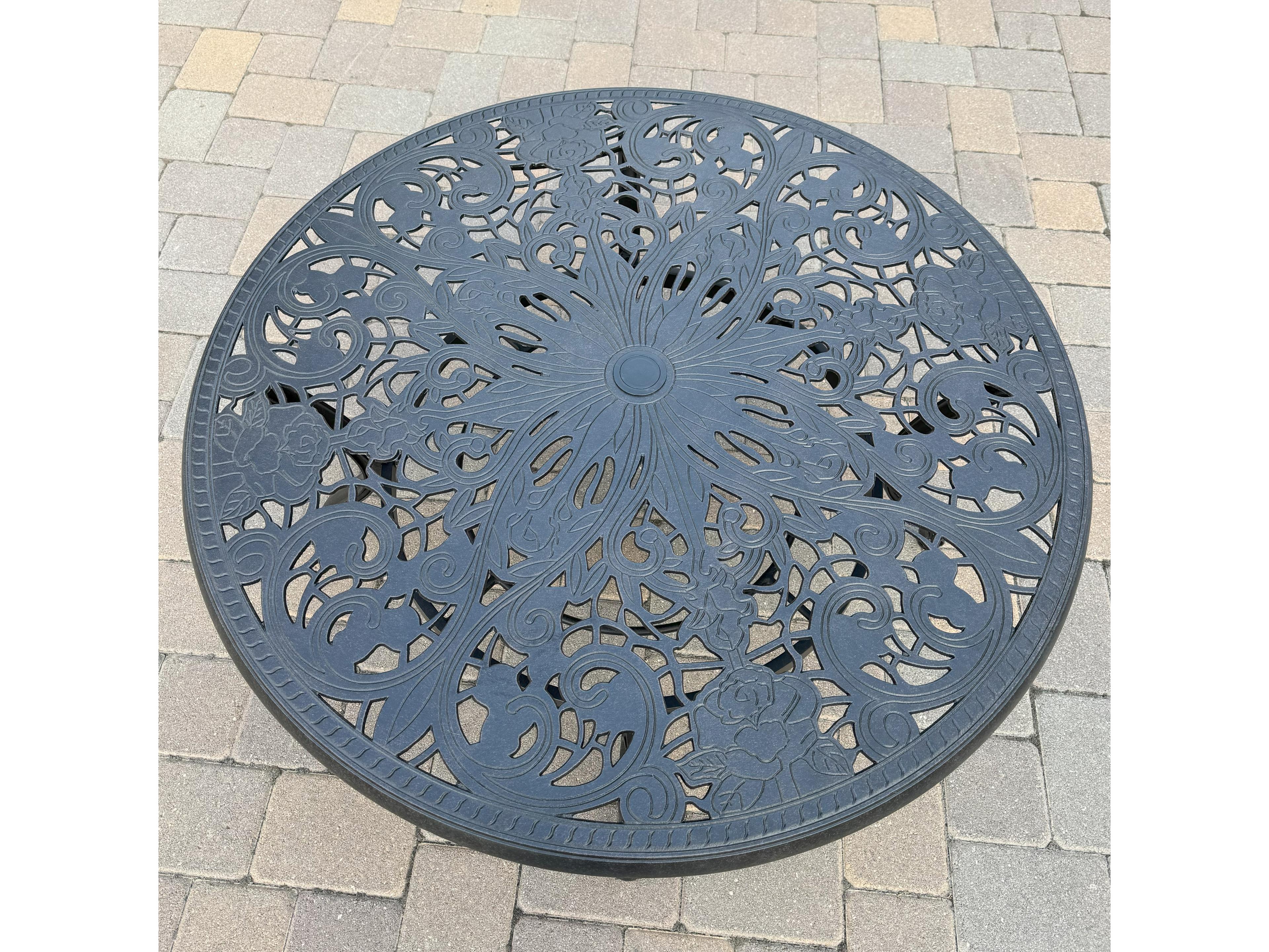 Darlee Outdoor Living Elisabeth Cast Aluminum 5-Piece Conversation Set with 42" Round Chat Table