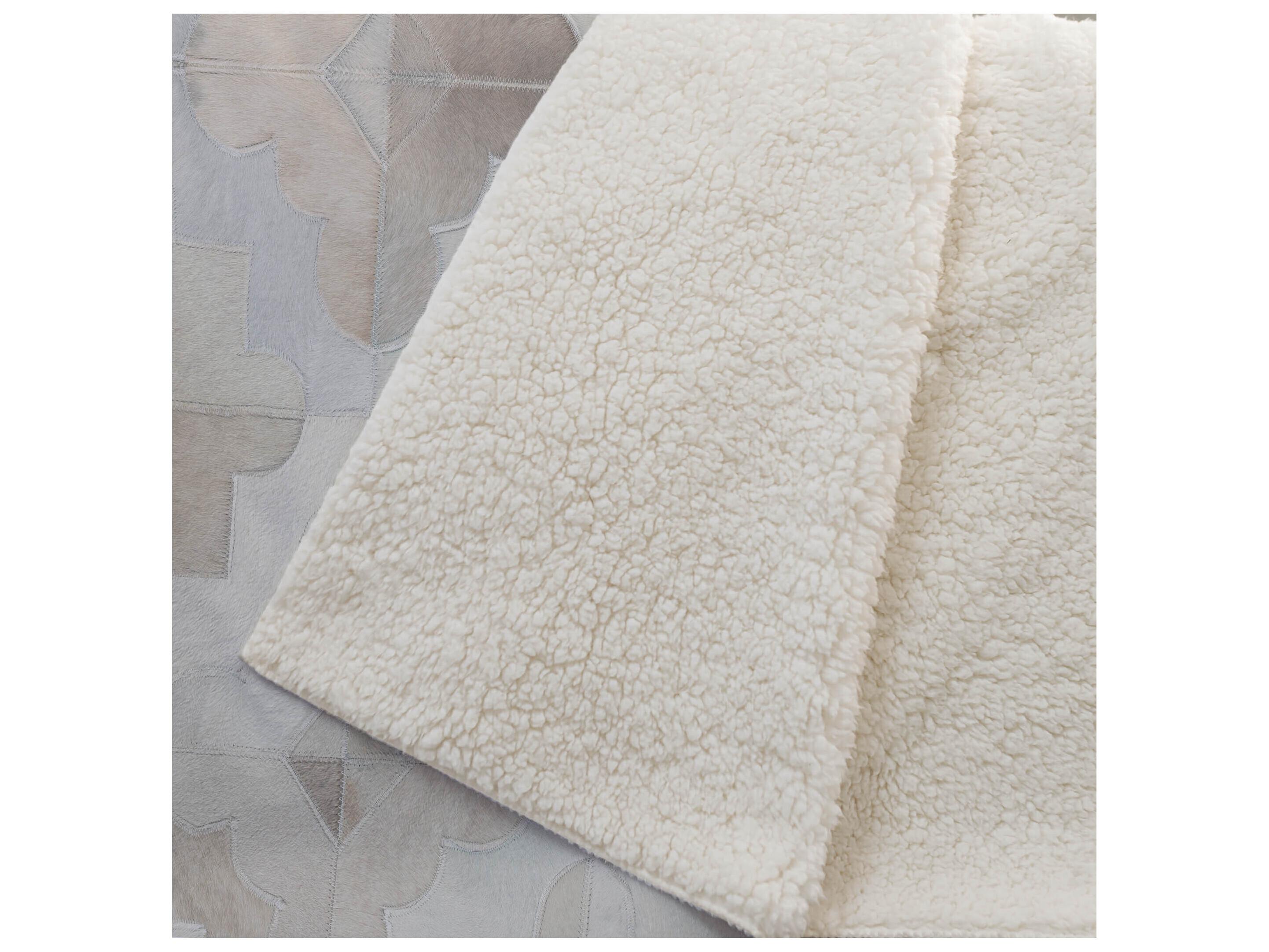 Dalyn Sherpa Ivory Polyester Throw