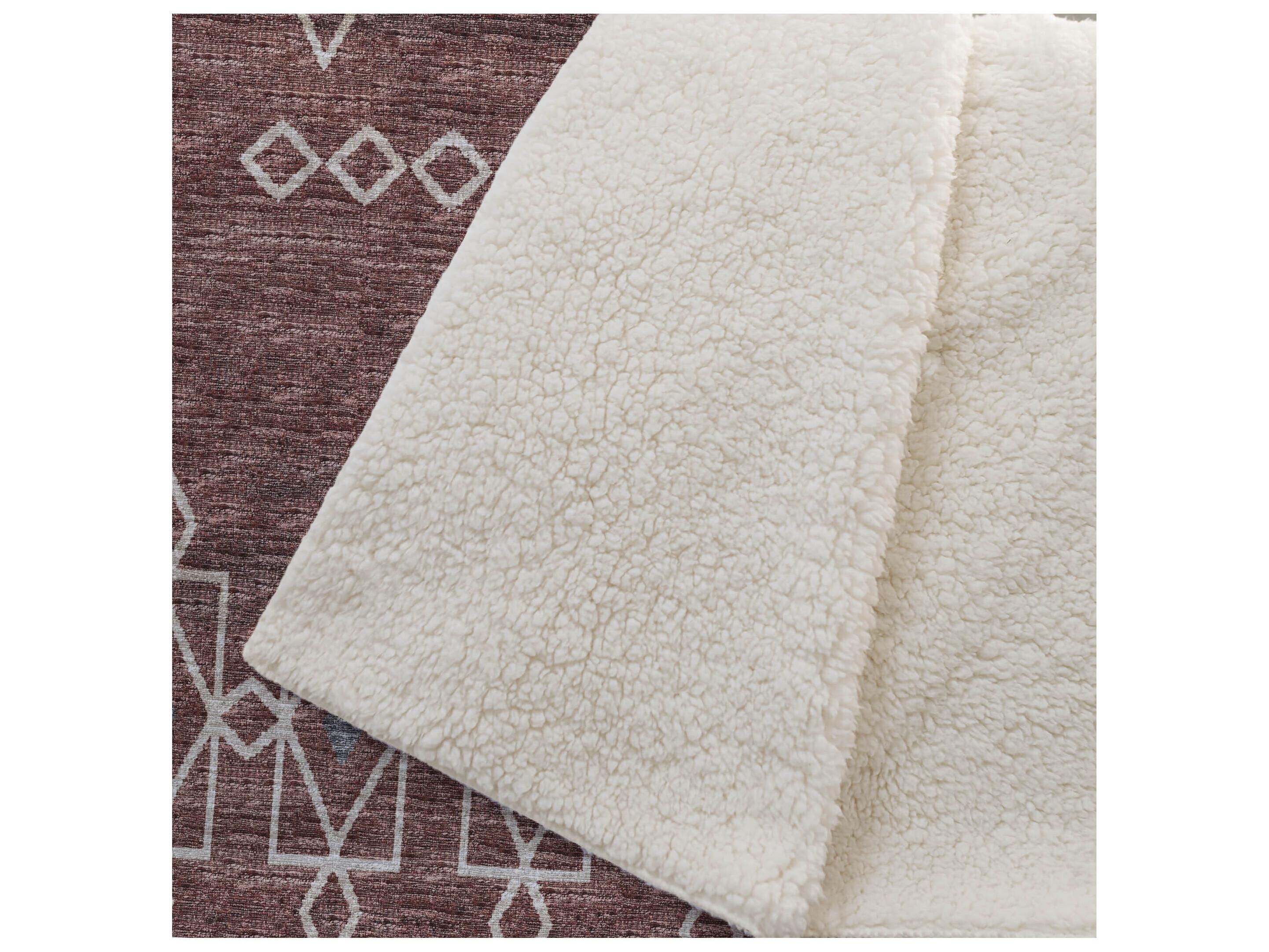 Dalyn Sherpa Red Polyester Throw