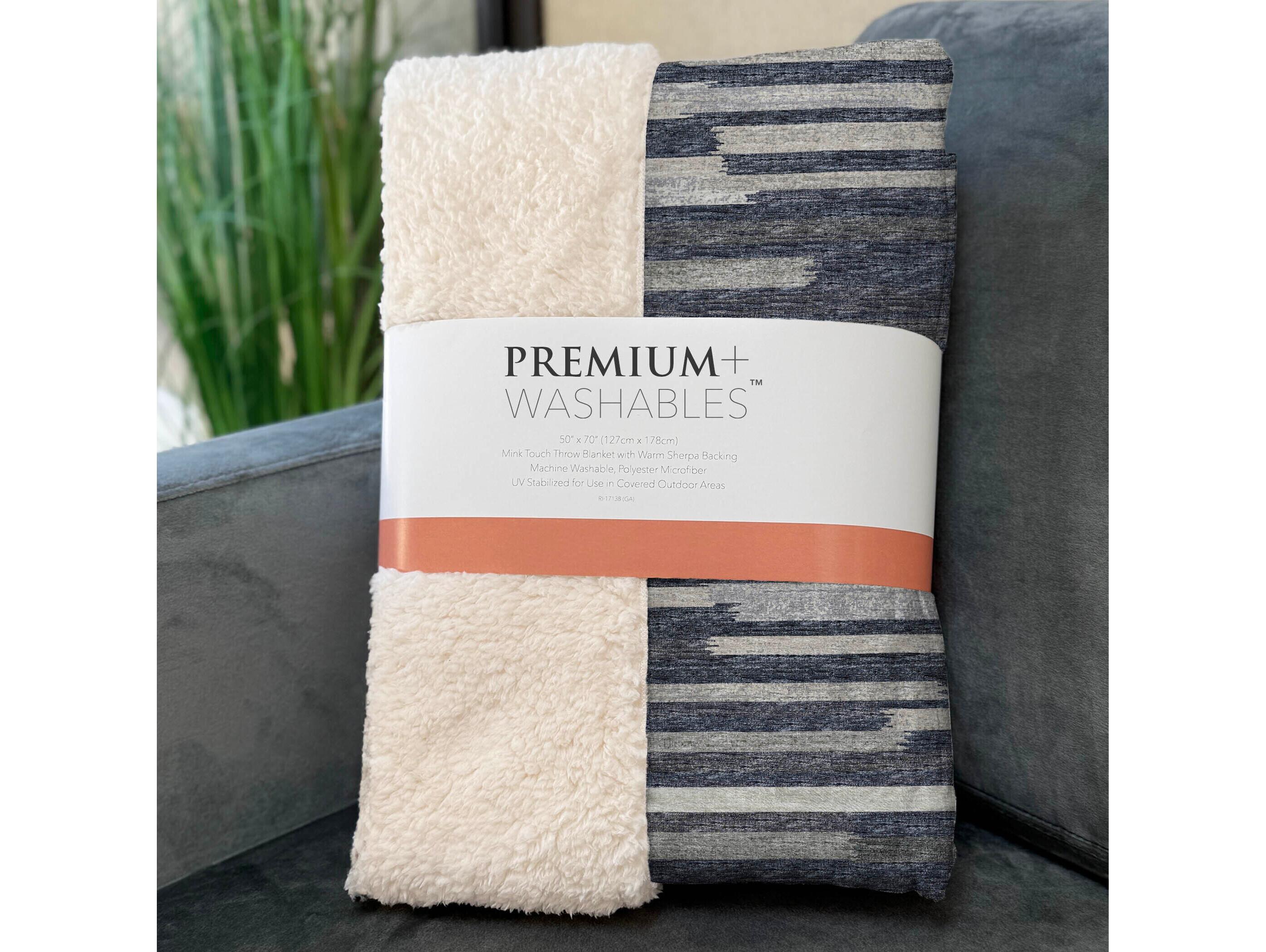 Dalyn Sherpa Gray Polyester Throw