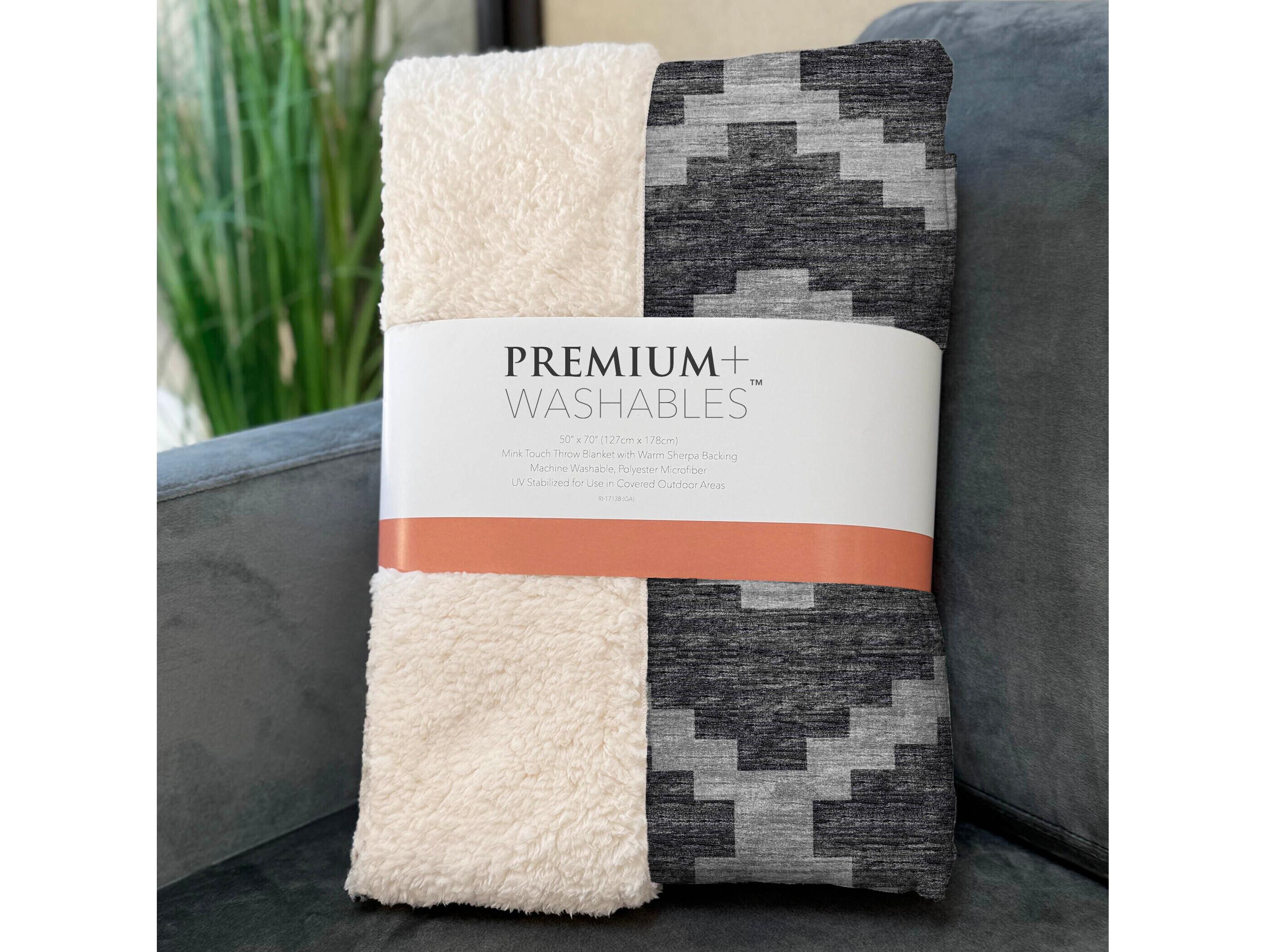 Dalyn Sherpa Gray Polyester Throw