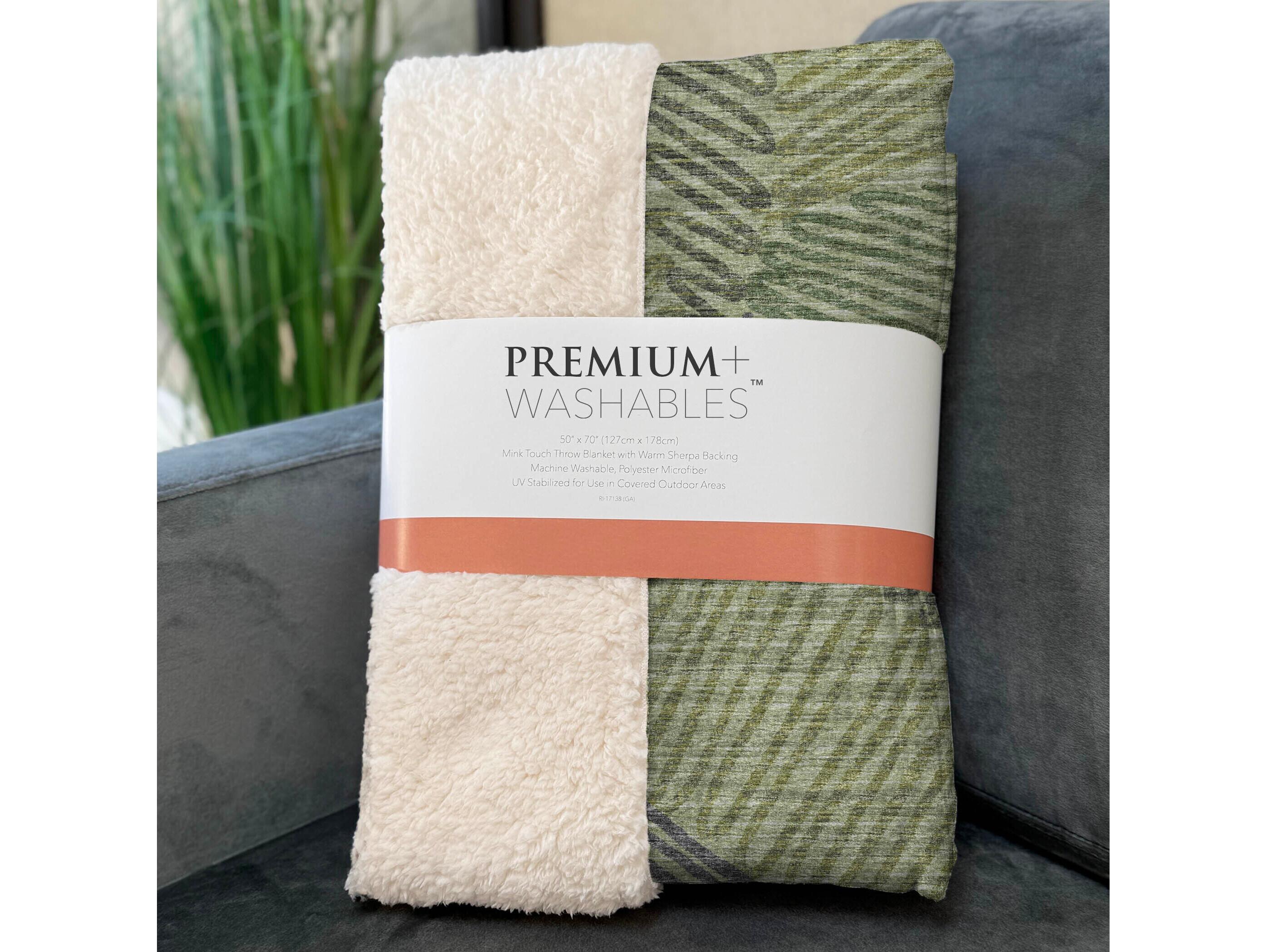 Dalyn Sherpa Green Polyester Throw