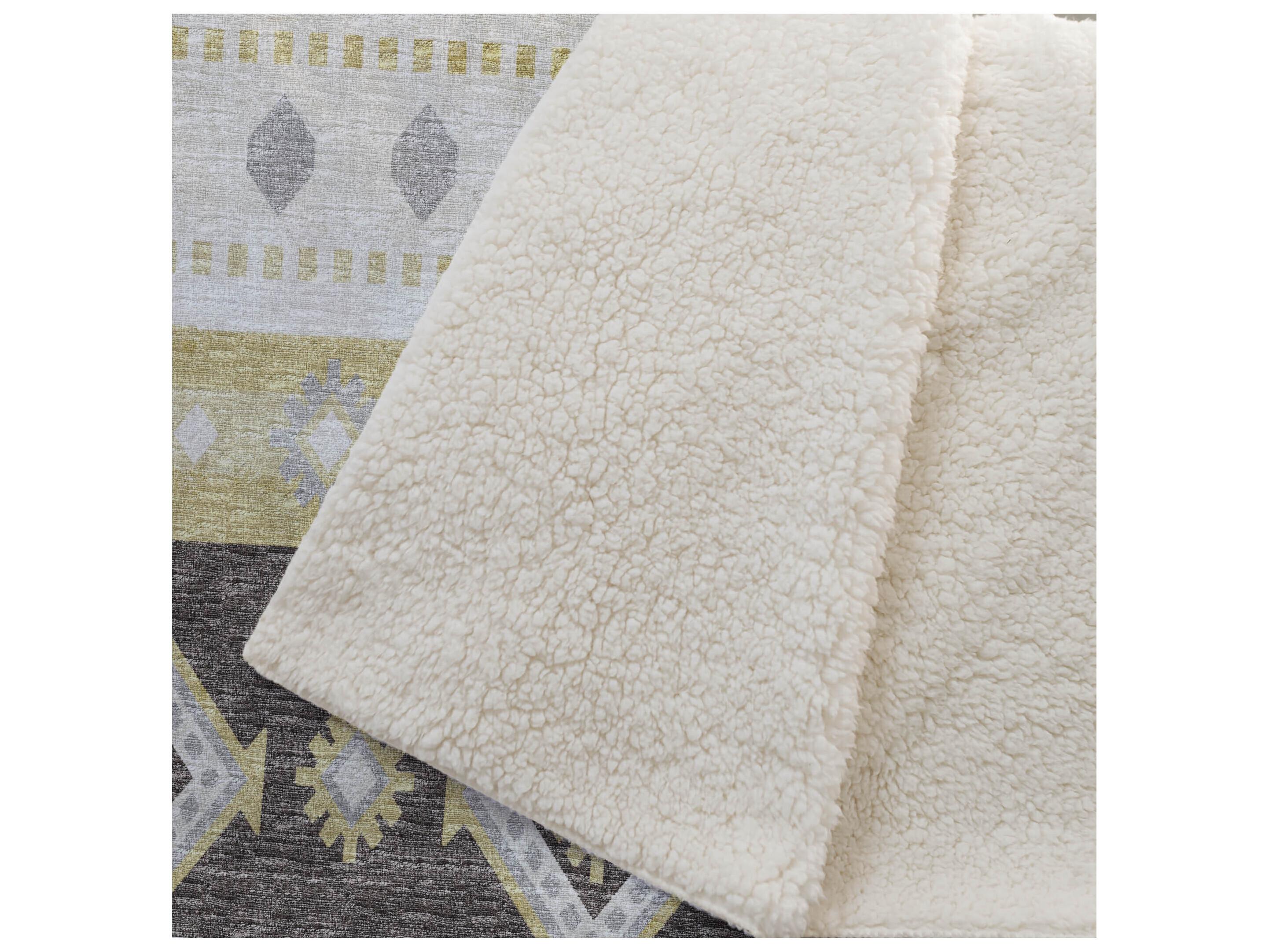 Dalyn Sherpa Purple Polyester Throw