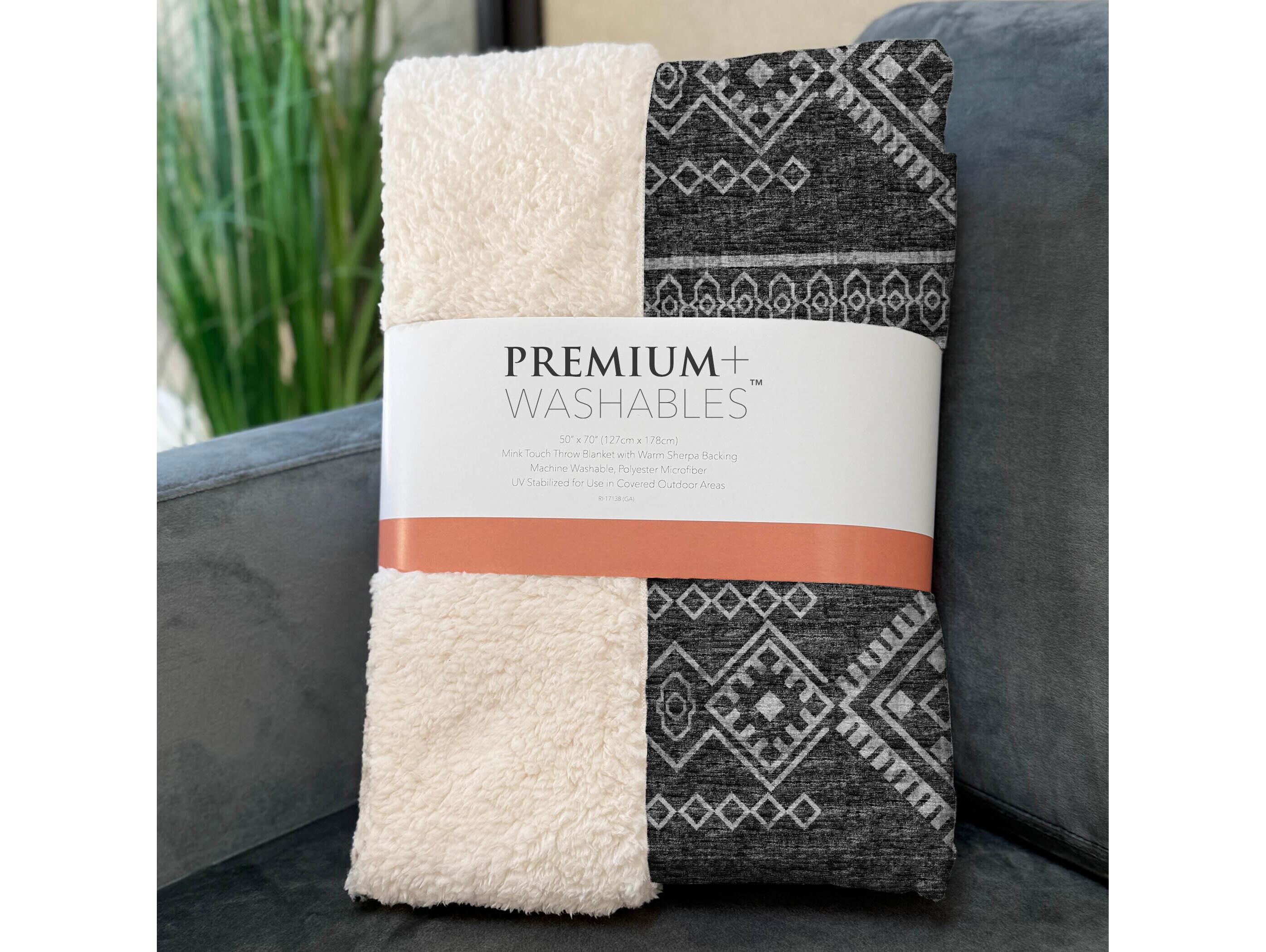 Dalyn Sherpa Gray Polyester Throw