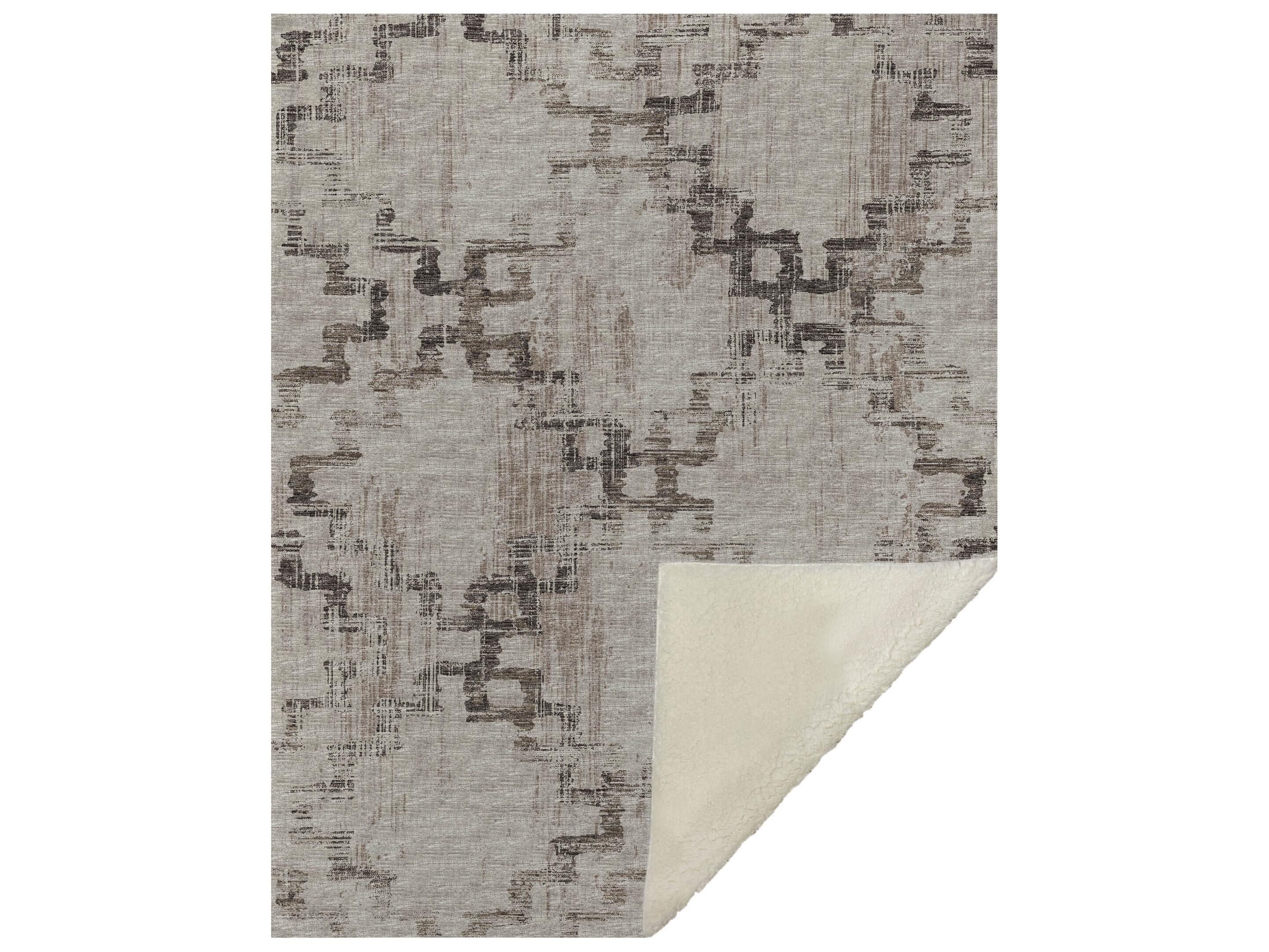 Dalyn Sherpa Brown Polyester Throw