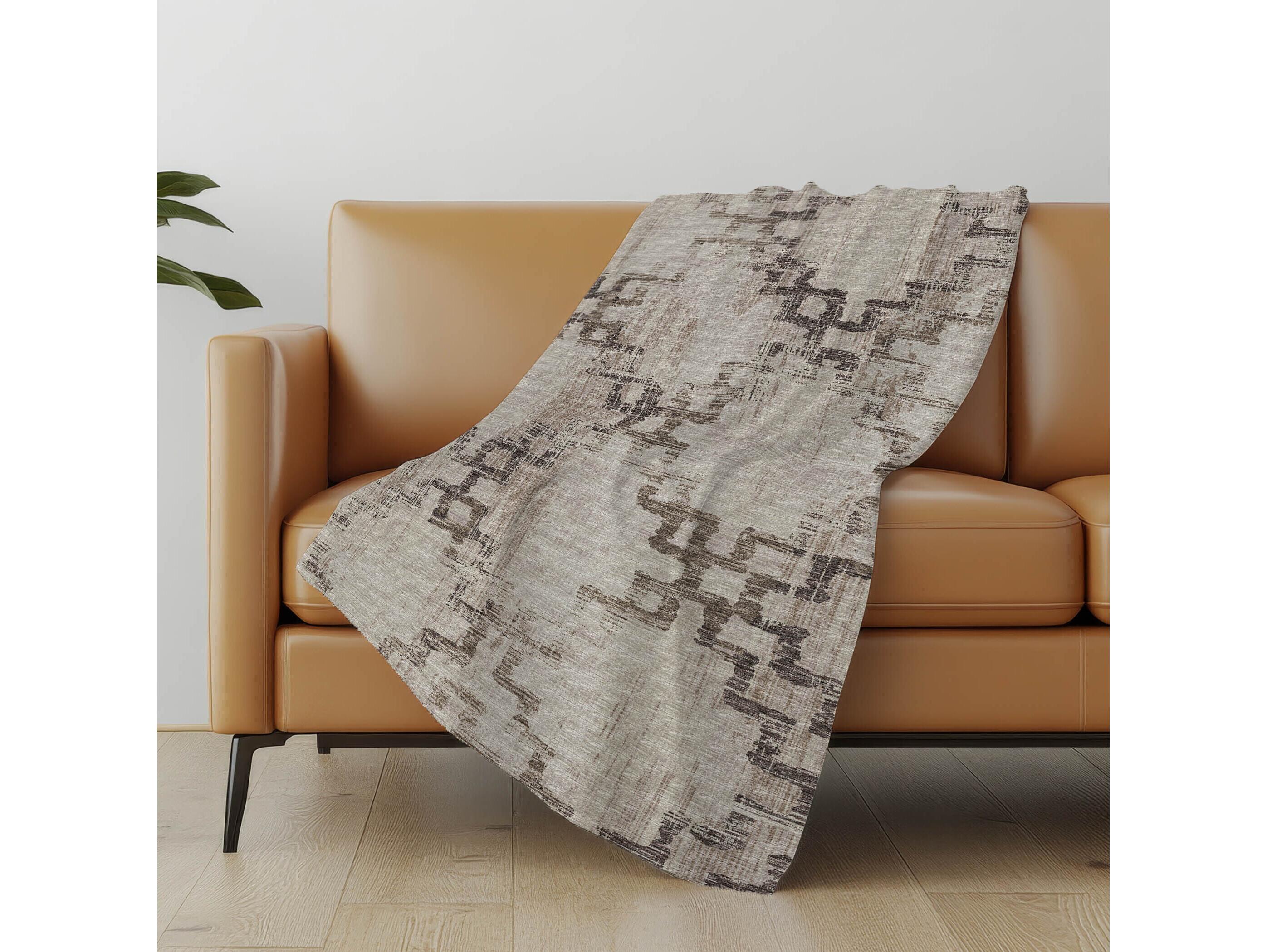 Dalyn Sherpa Brown Polyester Throw