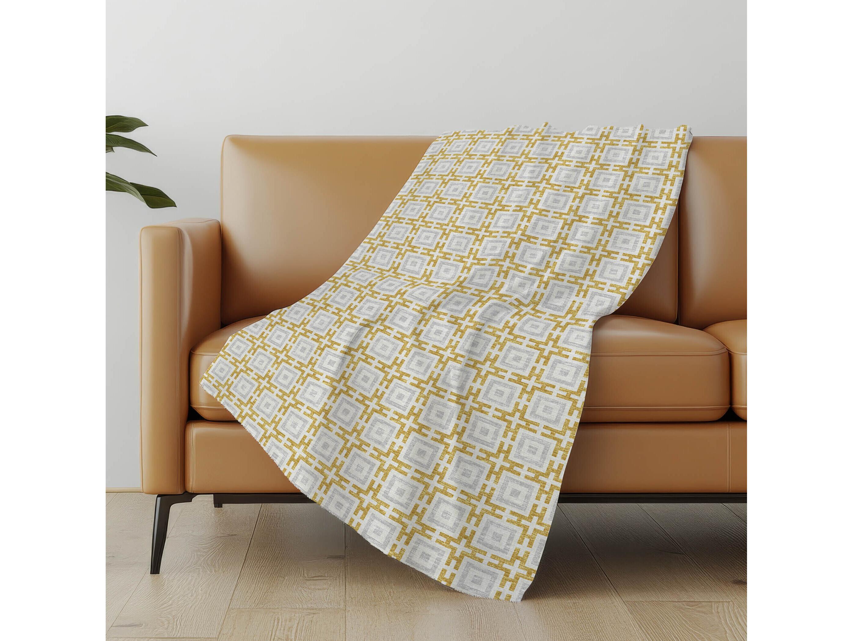 Dalyn Sherpa Gold Polyester Throw