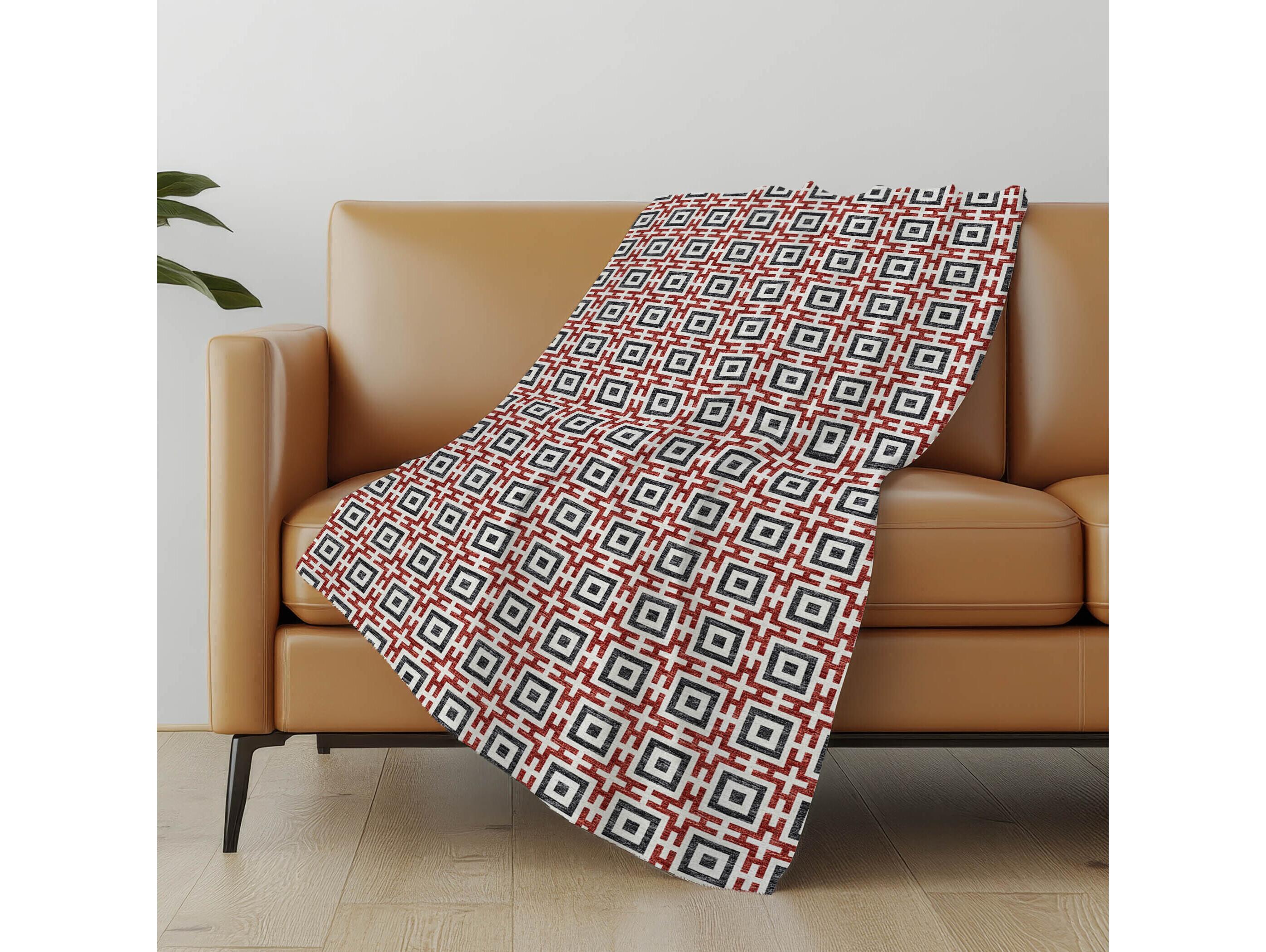 Dalyn Sherpa Red Polyester Throw