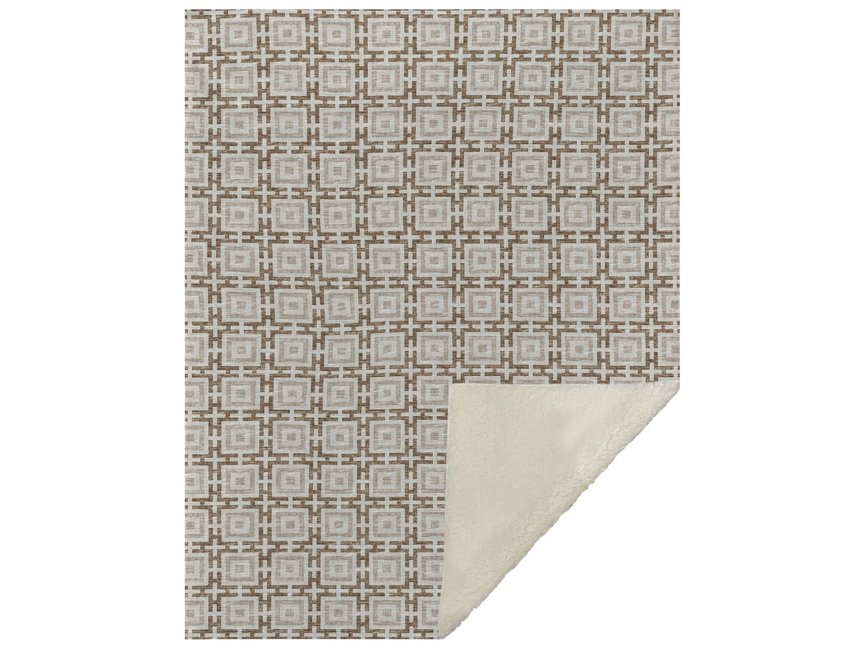 Dalyn Sherpa Brown Polyester Throw