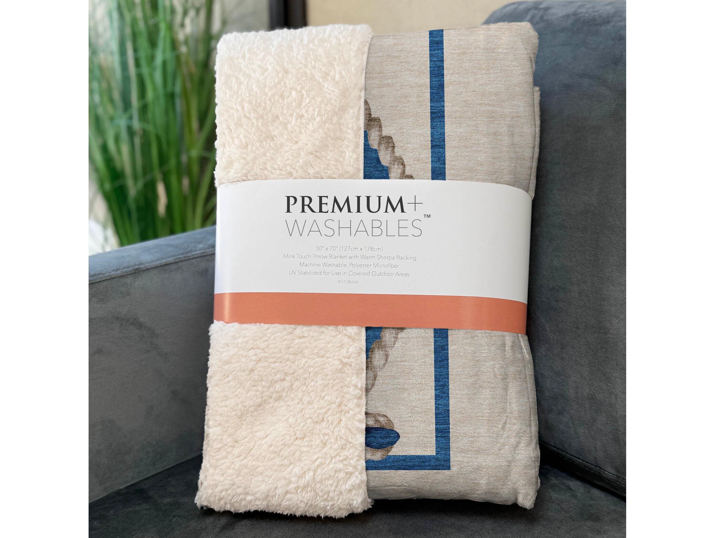 Dalyn Sherpa Ivory Polyester Throw