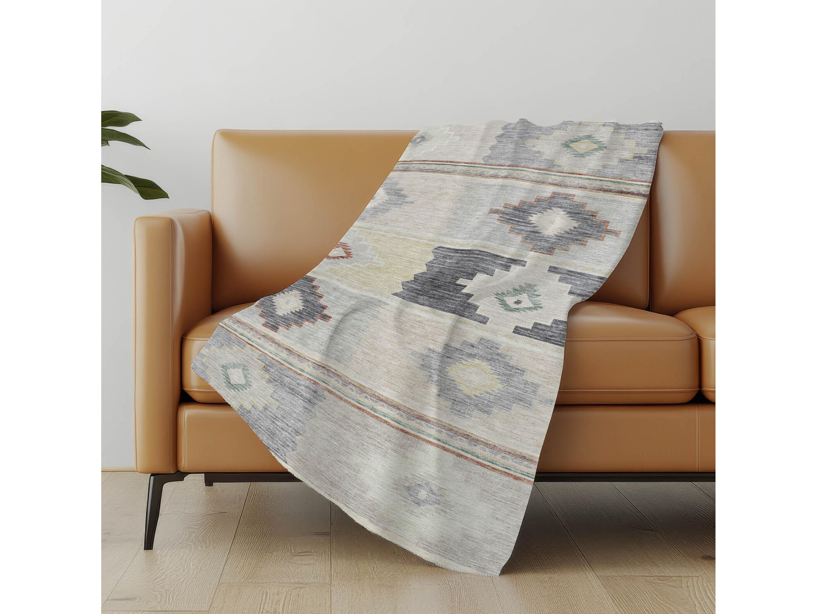 Dalyn Sherpa Ivory Polyester Throw
