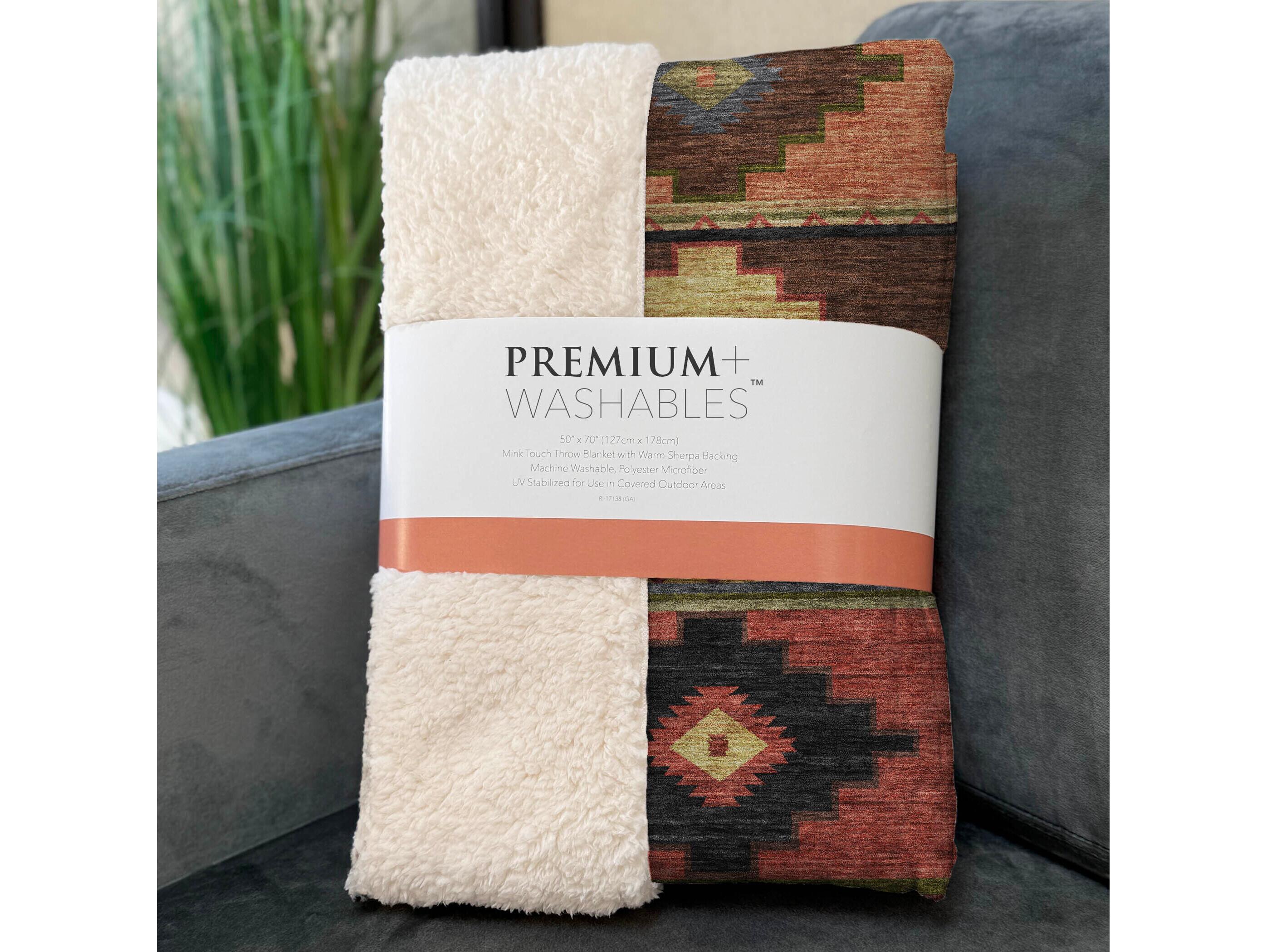 Dalyn Sherpa Brown Polyester Throw