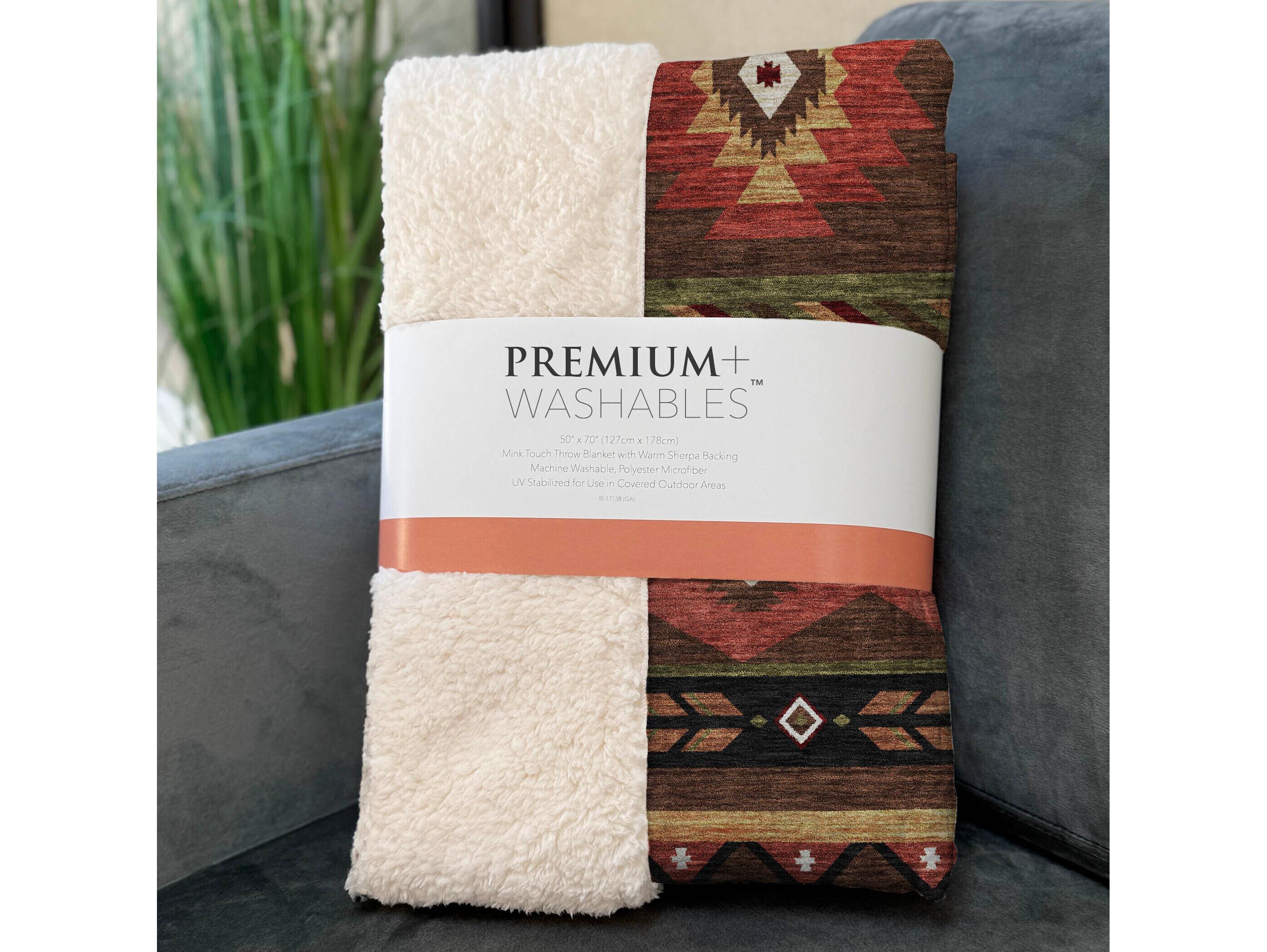Dalyn Sherpa Brown Polyester Throw
