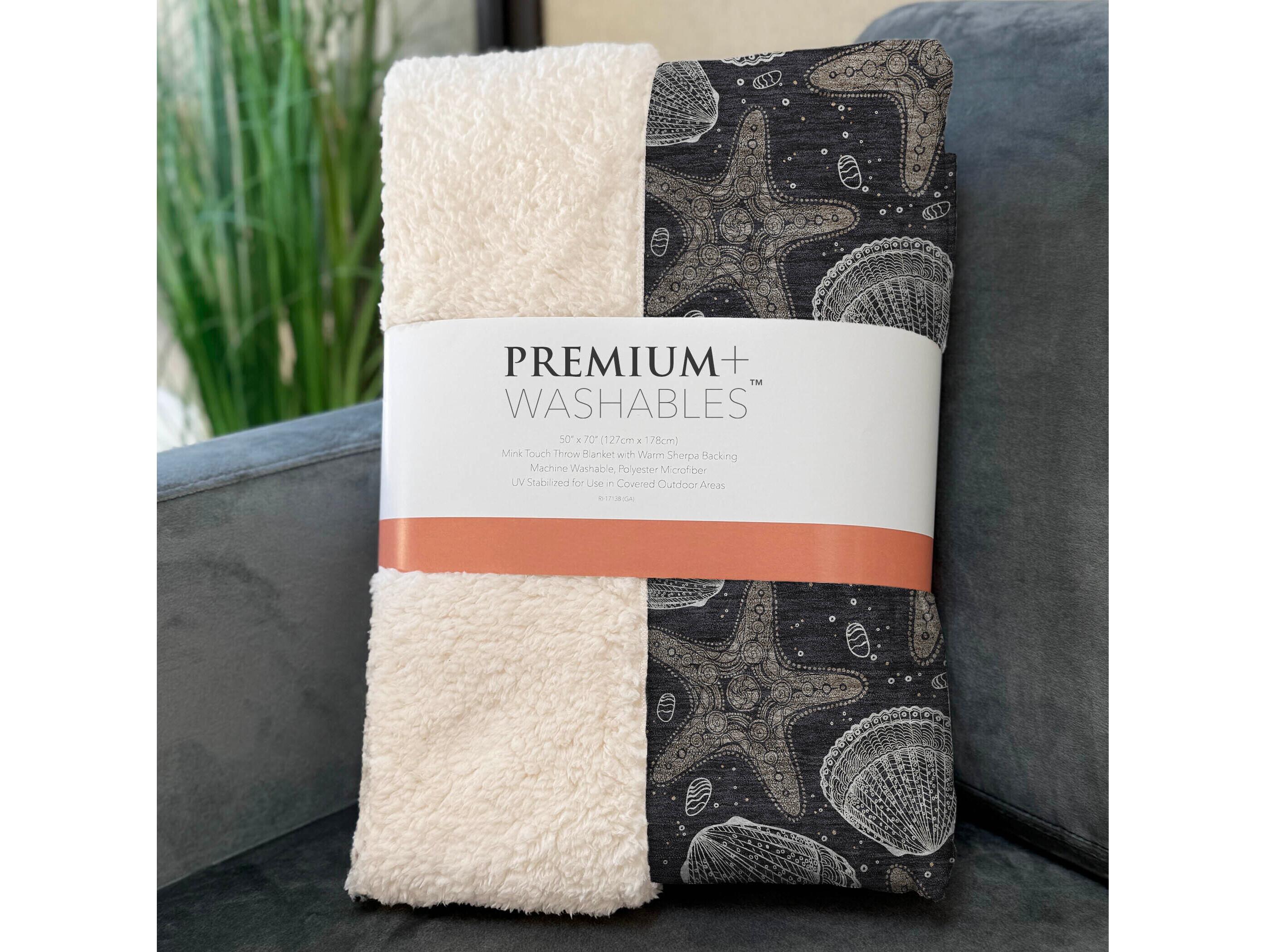 Dalyn Sherpa Black Polyester Throw