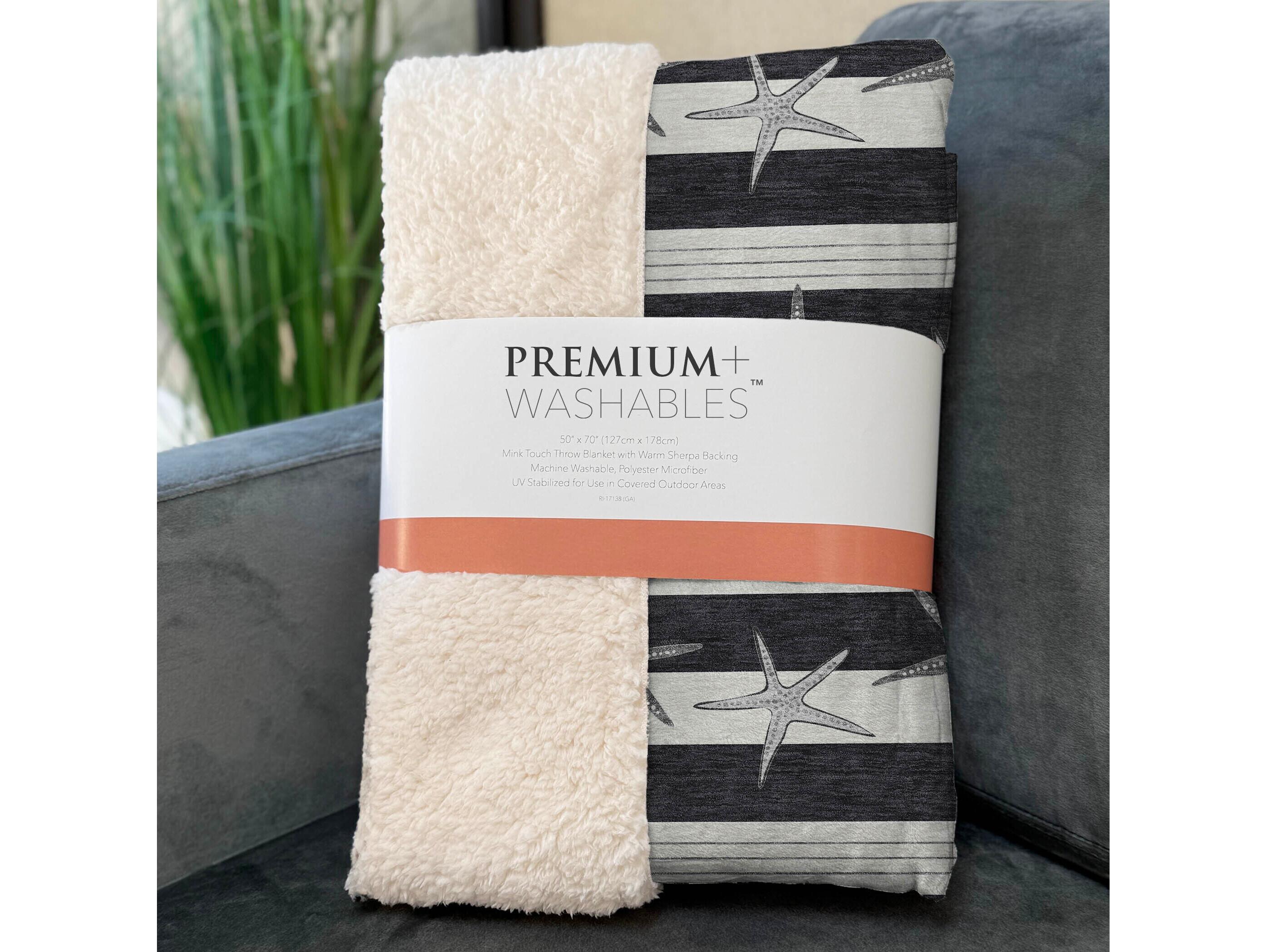 Dalyn Sherpa Black Polyester Throw